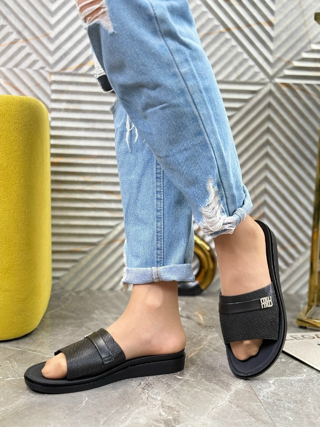 ,шлепанцы женские,женские шлепки,шлепанцы женские сланцы,летняя женская