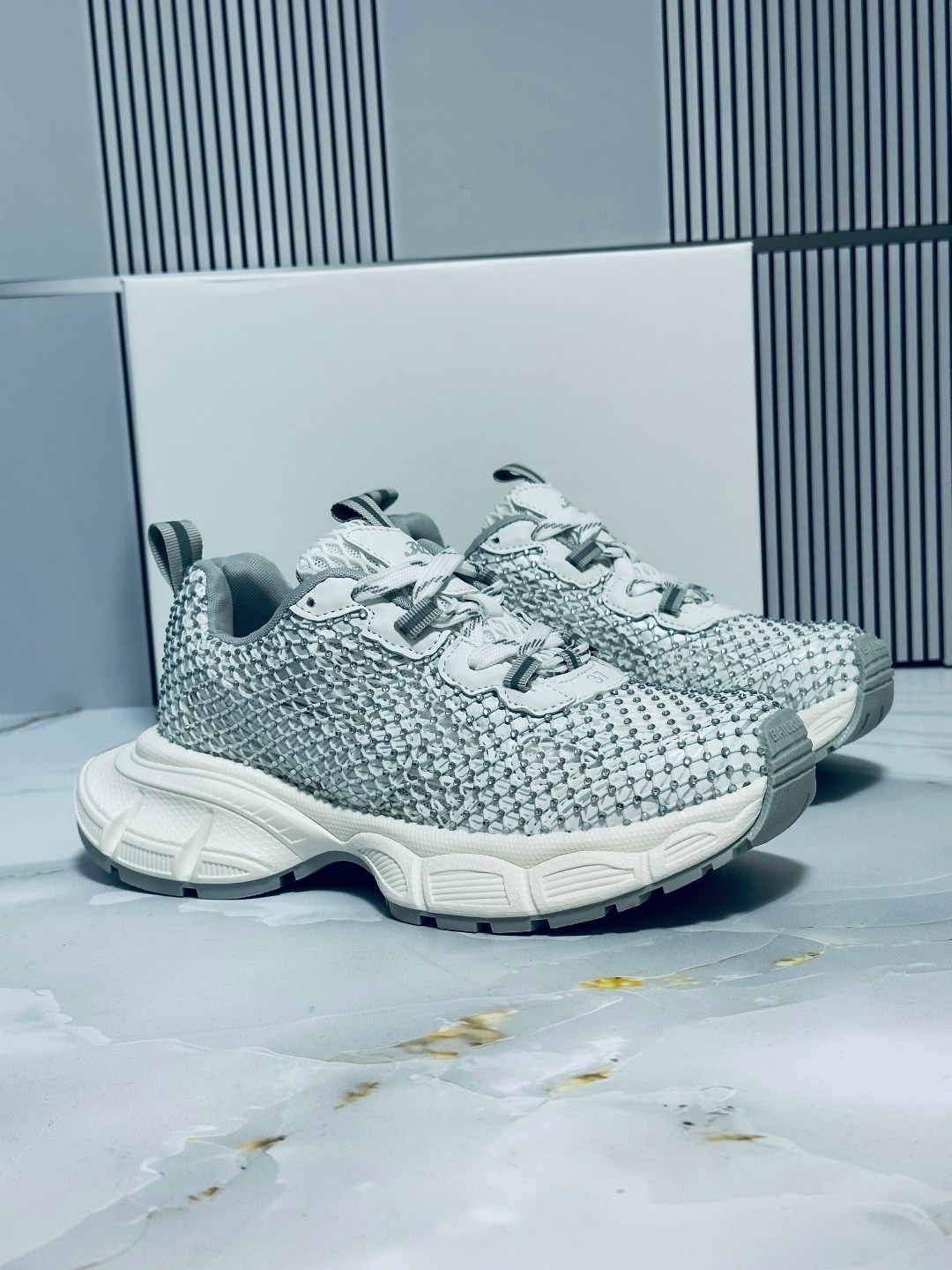 женские кроссовки,кроссовки сетчатые блестящие balenciaga,кроссовки balenciaga,кроссовки женские balenciaga,