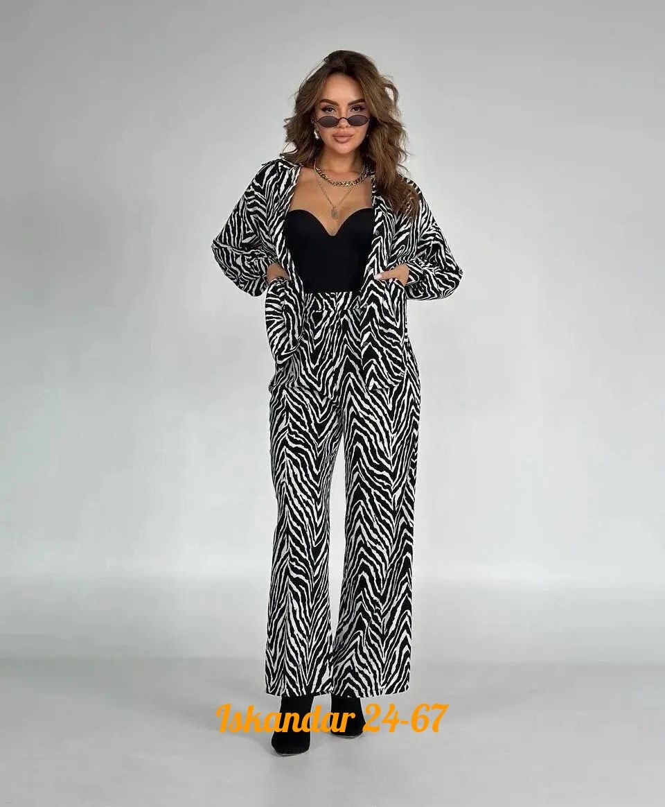 костюм женский,костюм зебра,принт зебра,костюм зебра женский с шортами,костюм двойка