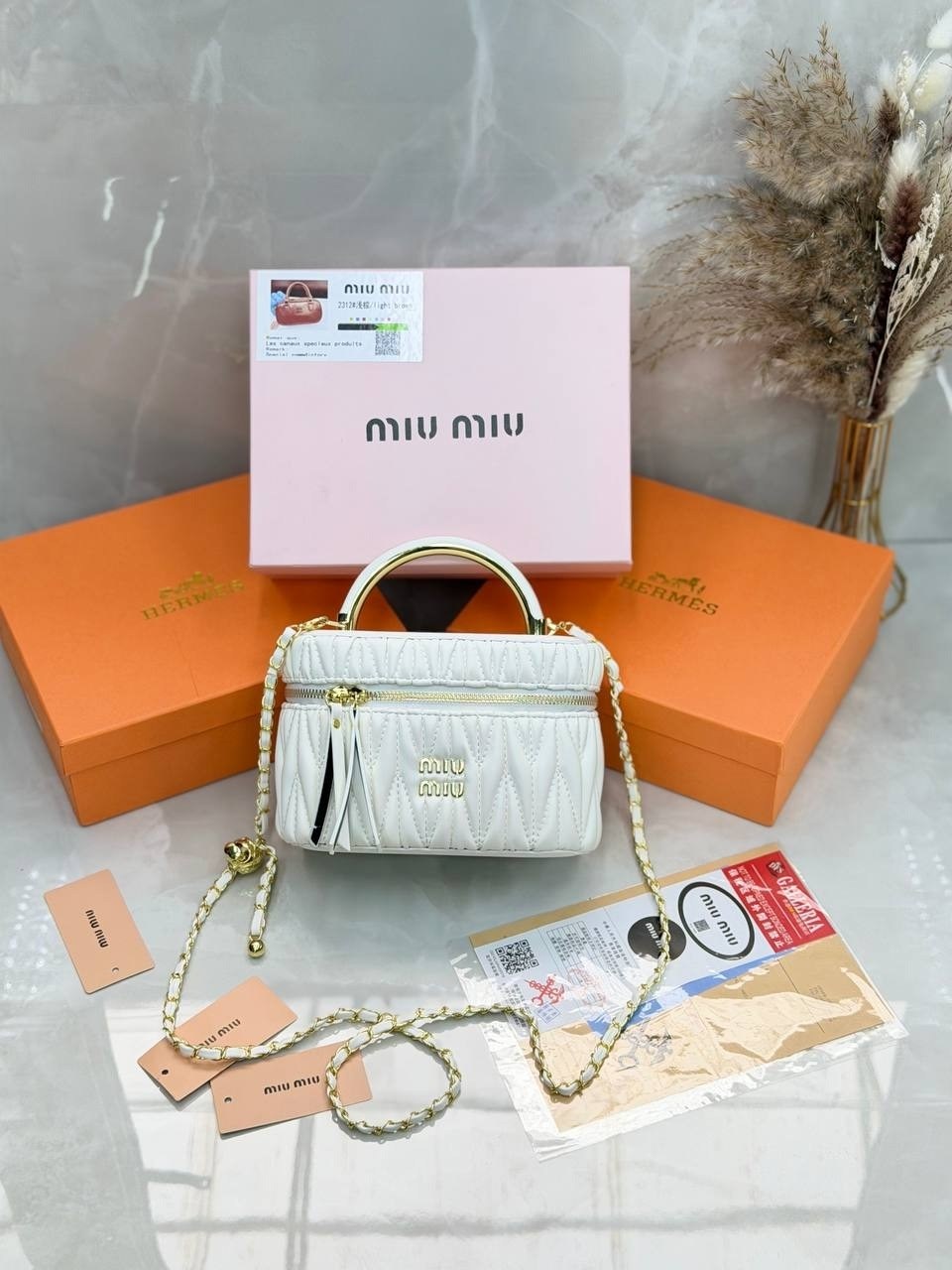 женская сумка miu miu,сумка miu miu,сумка через плечо в стиле miu miu,сумка на плечо miu miu,сумка miu miu через плечо