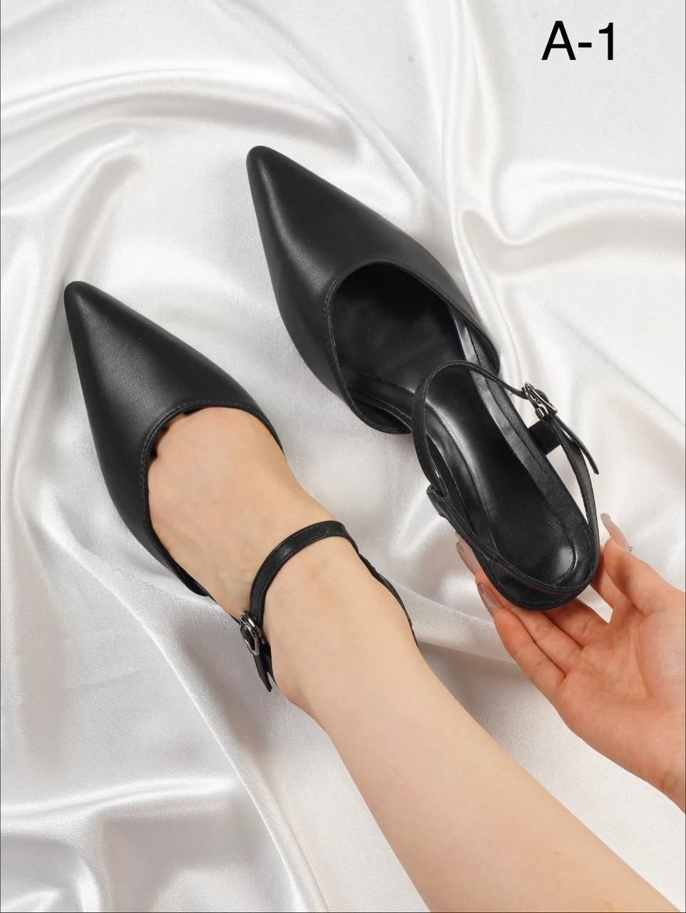 туфли с ремешками,босоножки с отверстием в каблуке,туфли женские на высоких каблуках,женские туфли лодочки,женские туфли с ремешком