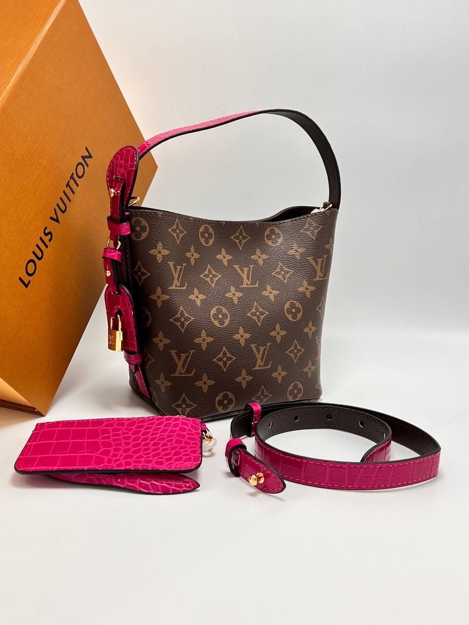 louis vuitton сумка,сумка женская louis vuitton,сумка луи виттон женская черная,брендовые сумочки,louis vuitton сумка на плечо