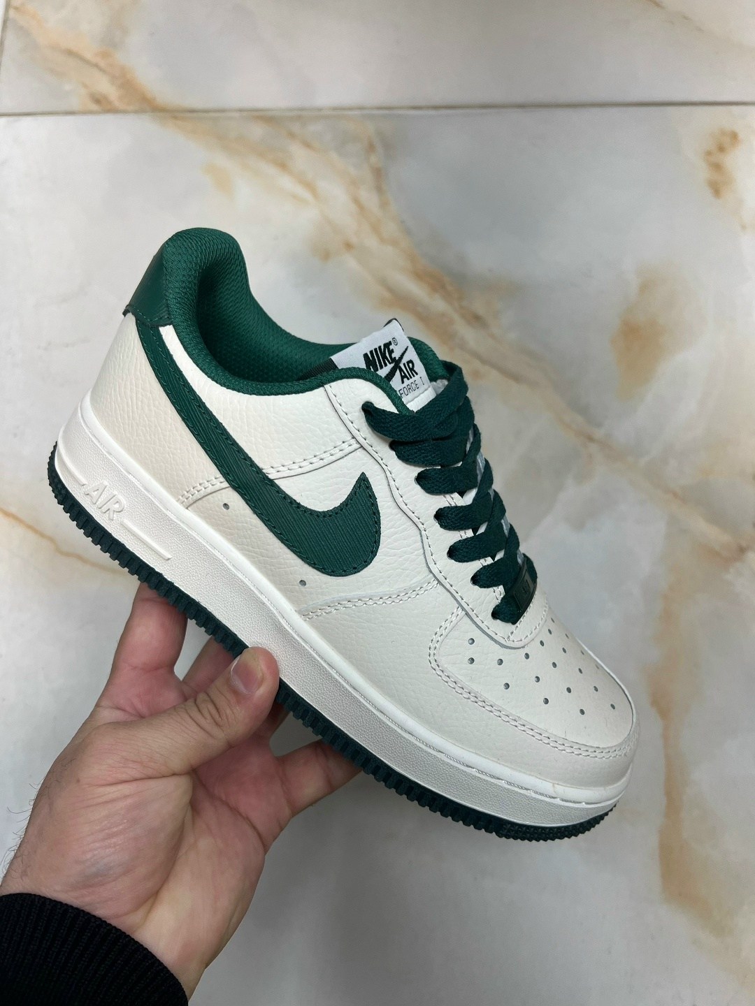 кроссовки,кроссовки nike zoom vomero 5,кроссовки nike,кроссовки nike air max moto 2k,российские кроссовки