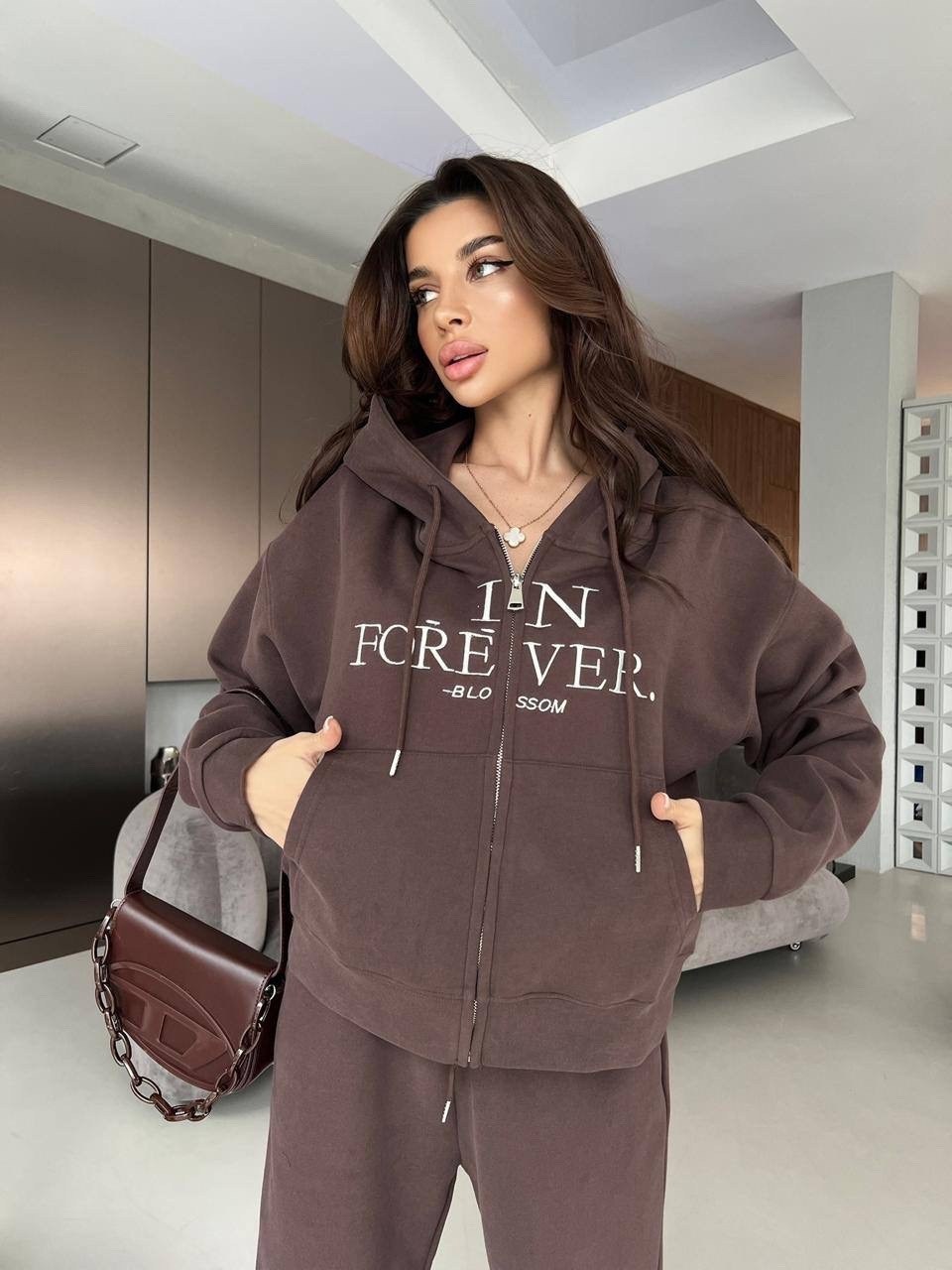 костюм спортивный,костюм женский,костюм женский спортивный,костюм белый,спортивные костюмы