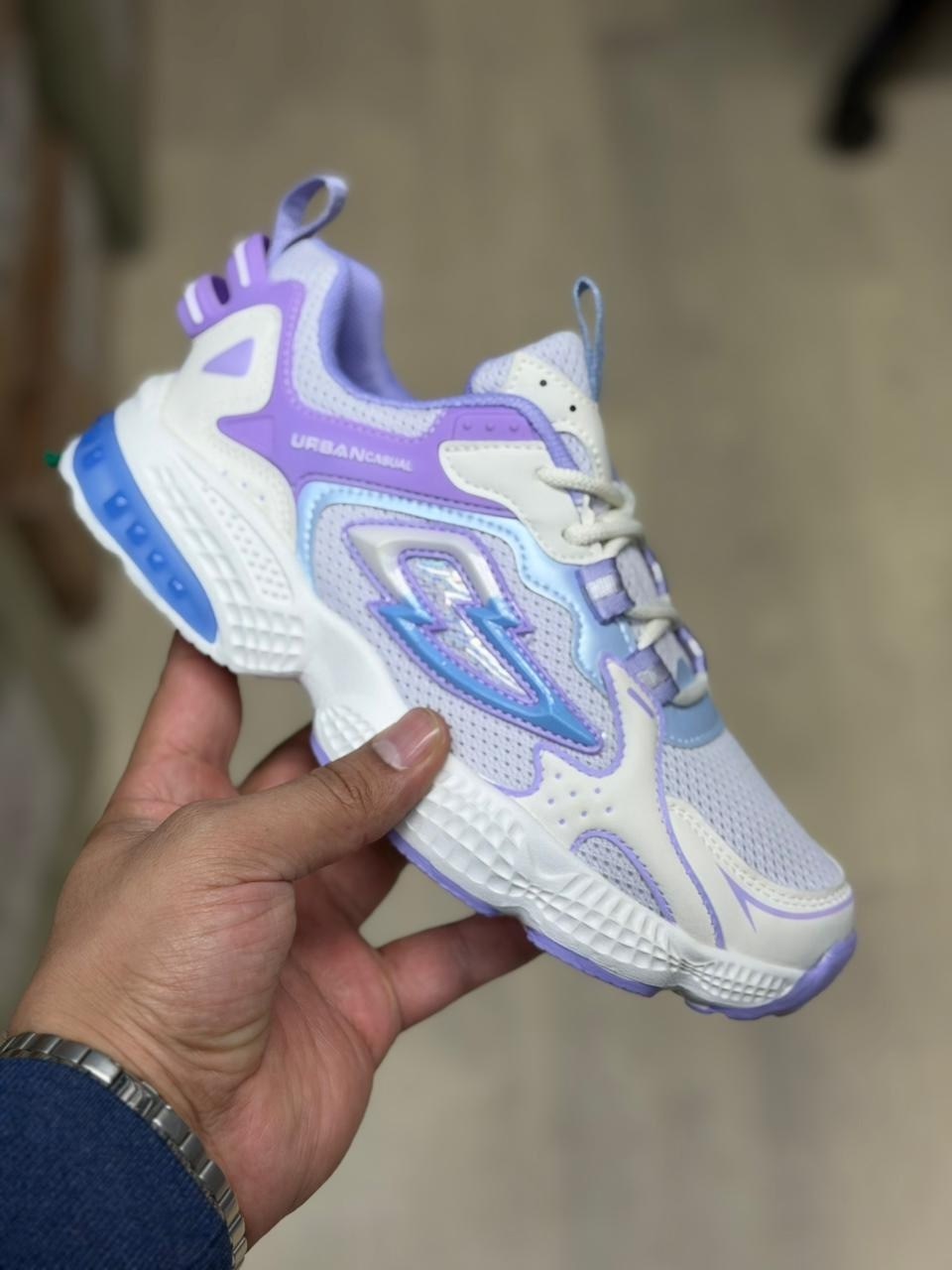 кроссовки,женские кроссовки,кроссовка,массивные кроссовки,кроссовки модные