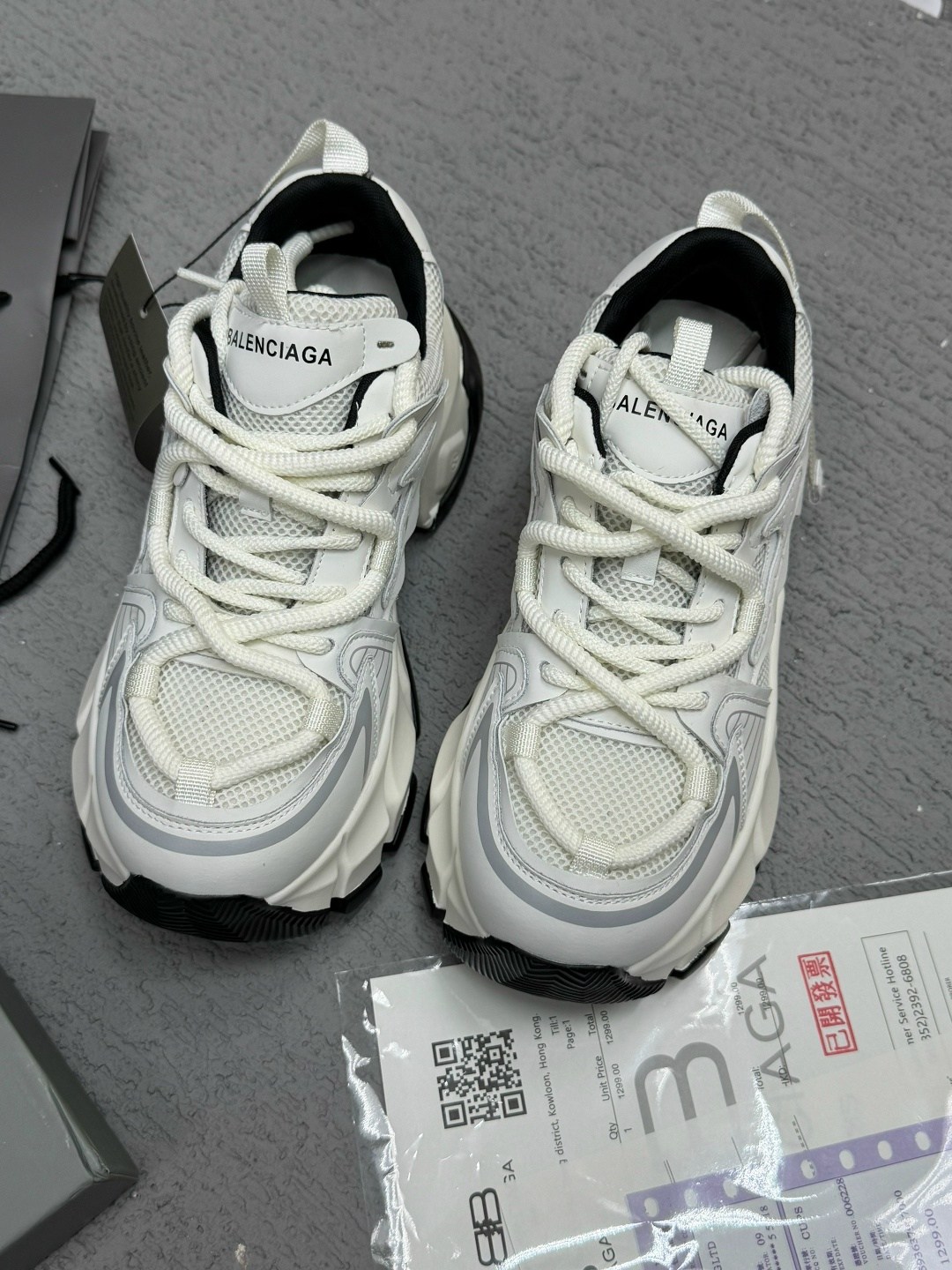 кроссовки женские balenciaga,balenciaga кроссовки,кроссовки баленсиага женские,баленсиага кроссовки,кроссовки женскиe