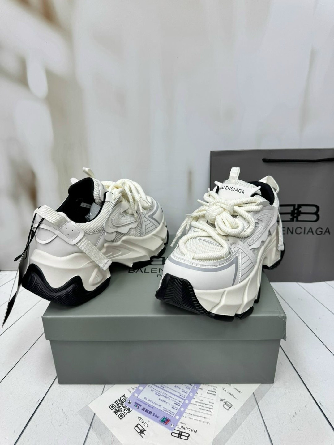 balenciaga кроссовки женские,женские кроссовки,кроссовки balenciaga,баленсиага ,баленсиага кроссовки женские