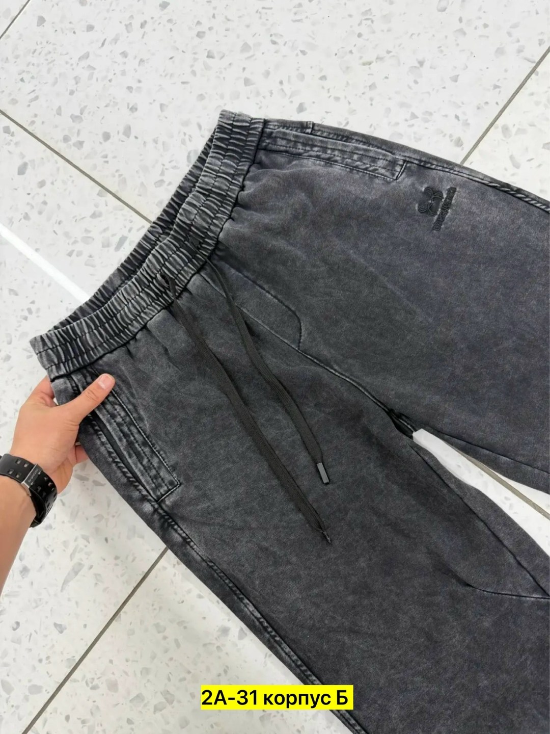 джинсы мужские,джоггеры мужские,брюки джоггеры,джинсы мужские модные,мужская мода