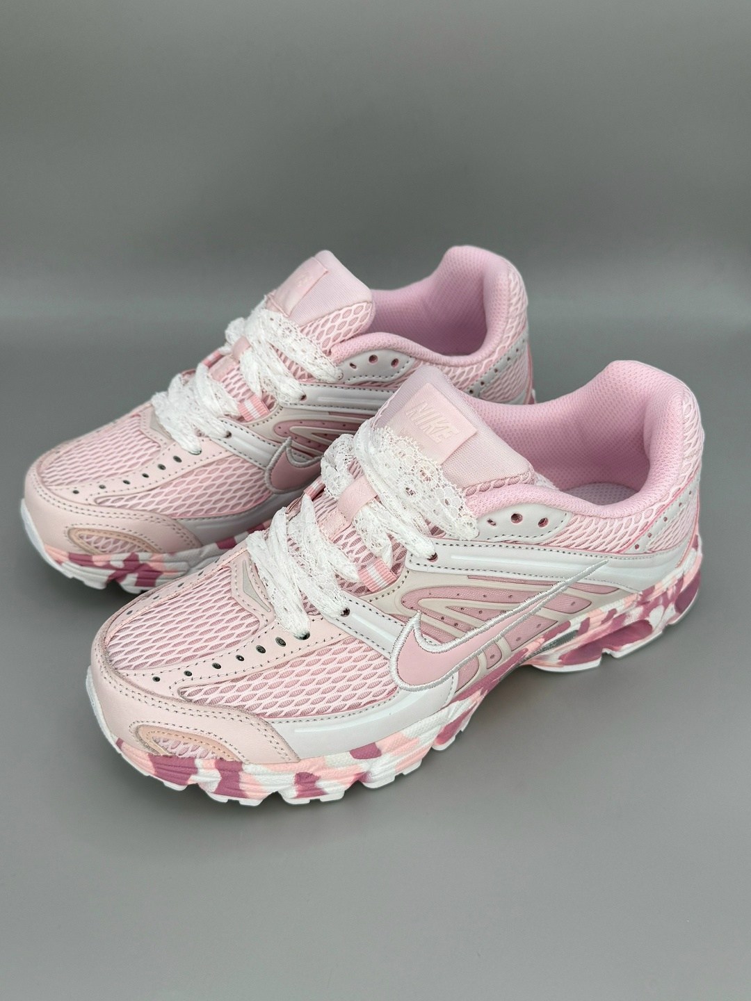 кроссовки nike,кроссовки женские nike,женские кроссовки,кроссовки nike zoom vomero 5,кроссовки nike initiator розовые