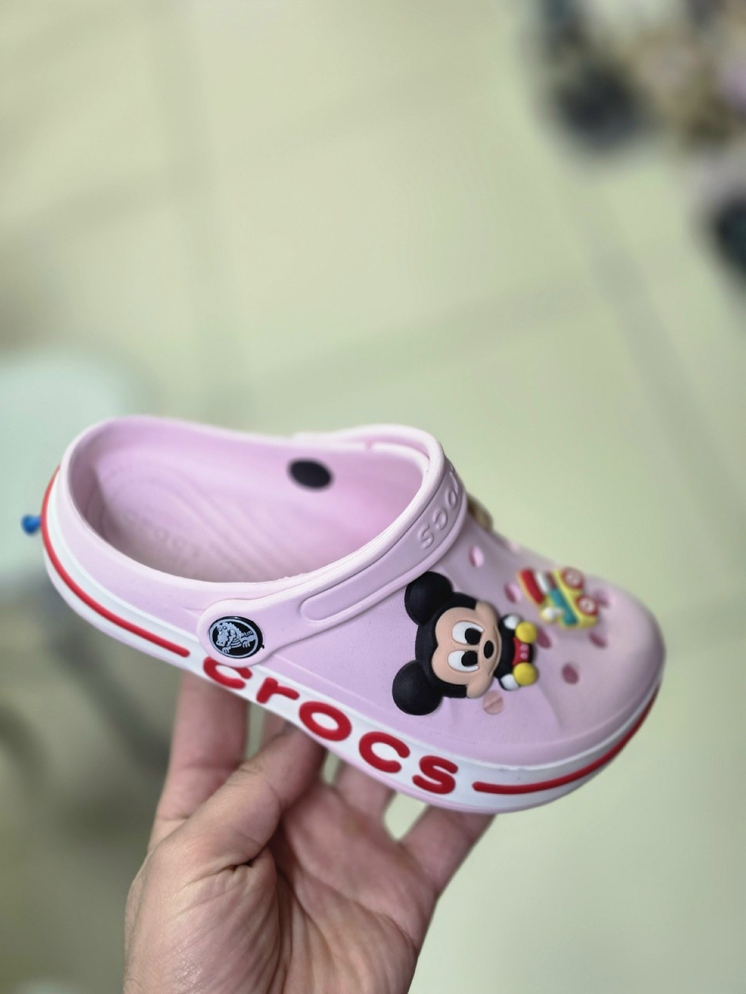 джибитсы крокс,крокс,,кроксы силиконовые,сабо crocs