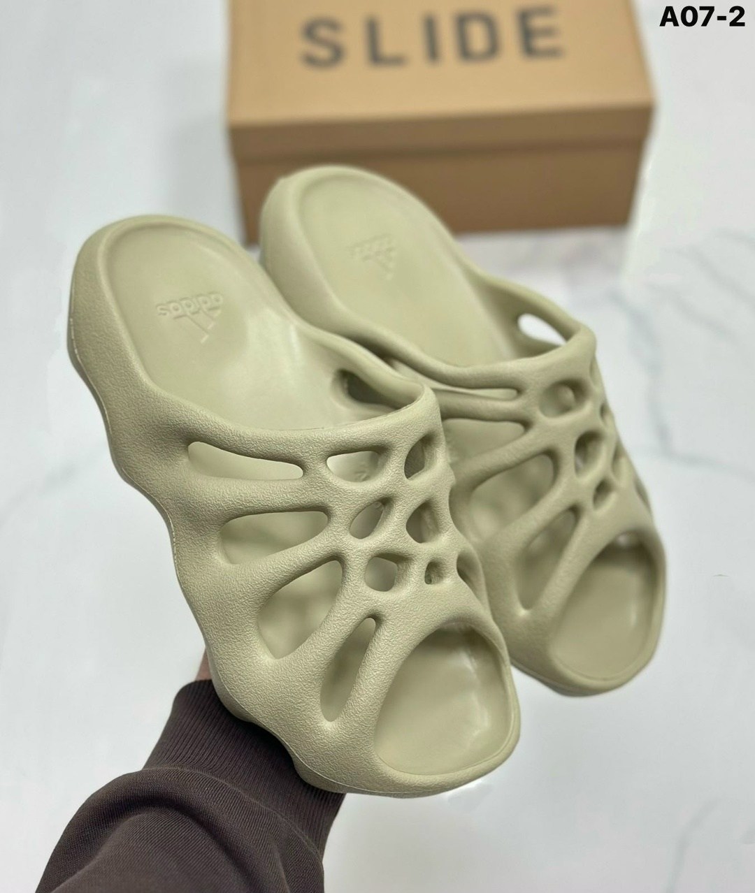 adidas yeezy 450 slide,кроссовки adidas yeezy foam runner,adidas yeezy foam runner,adidas yeezy 450,пляжная