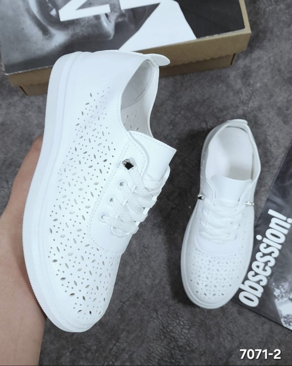 ,кроссовки женские с перфорацией,кеды с перфорацией,кеды женские,кеды женски