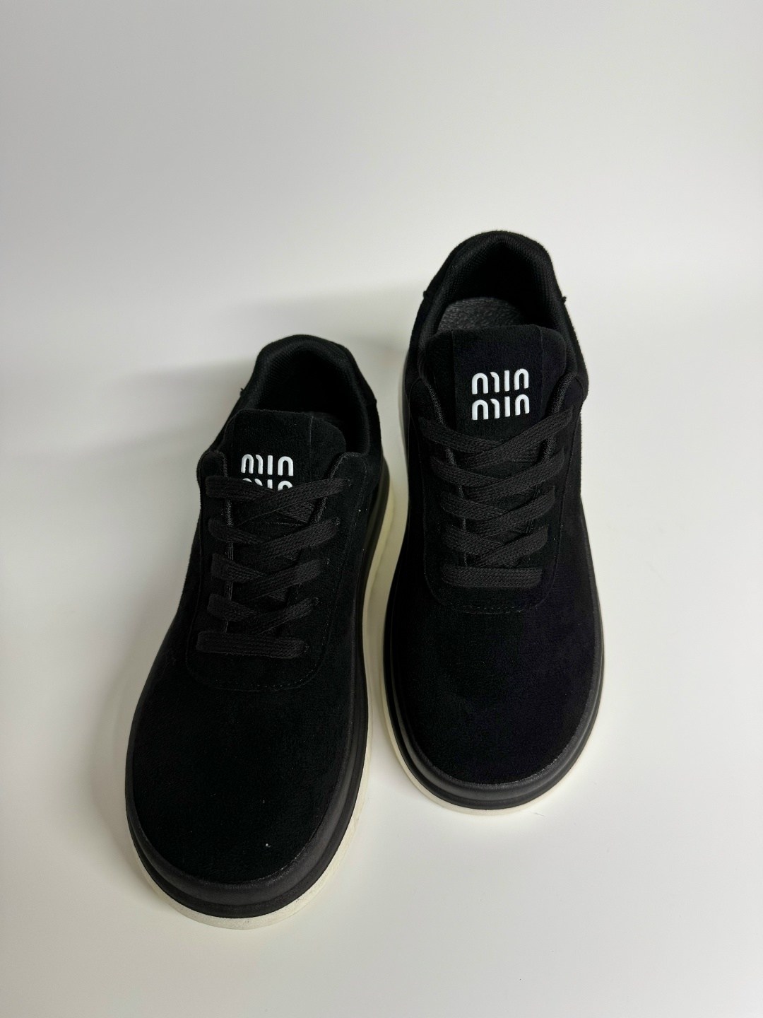 ,женские кроссовки,повседневные кроссовки,замшевые кроссовки,кроссовки платформа