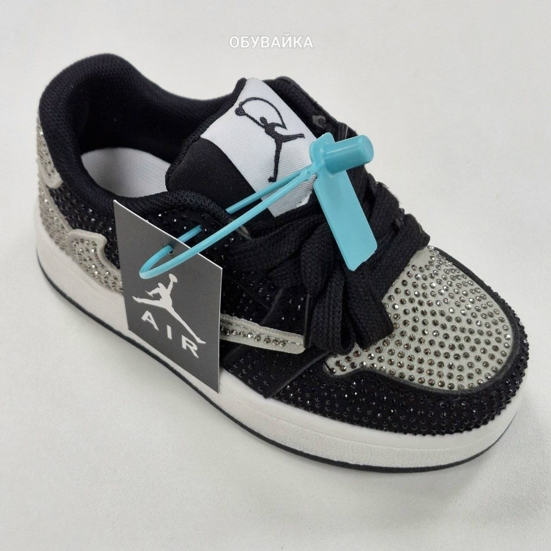кроссовки мальчику,кроссовки,брендовая ,кроссовки со стразами,детские кроссовки