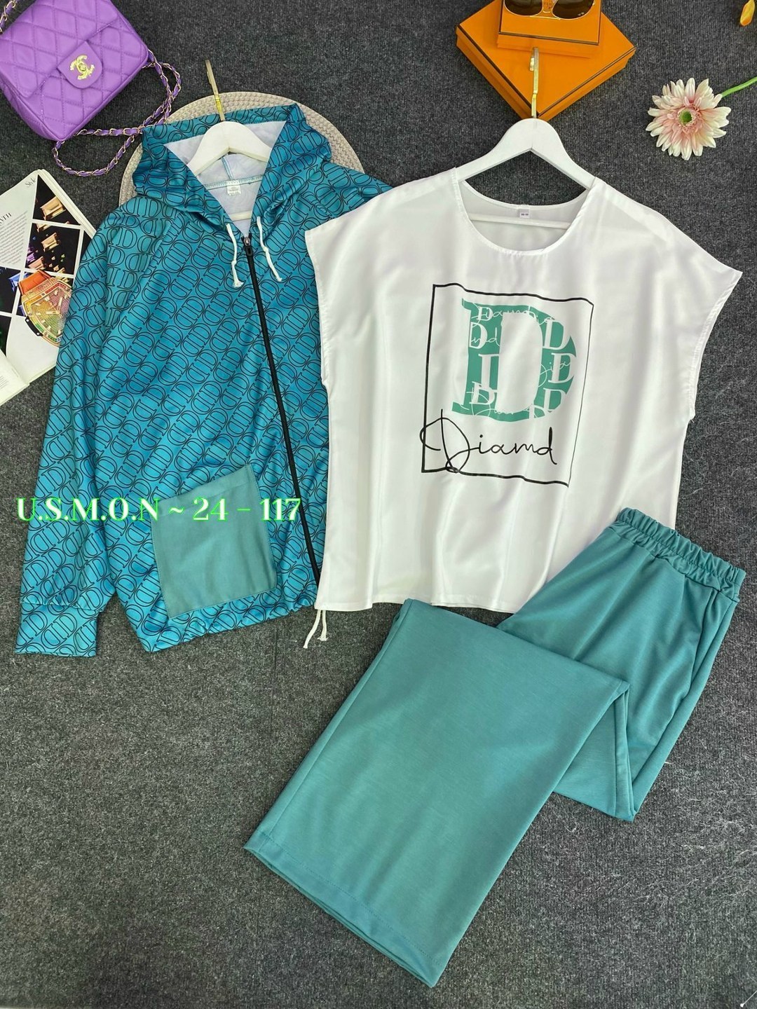 женские костюмы больших размеров,костюм двойка женский большого размера,костюм женский тройка,женский спортивный костюм больших размеров,костюм женский