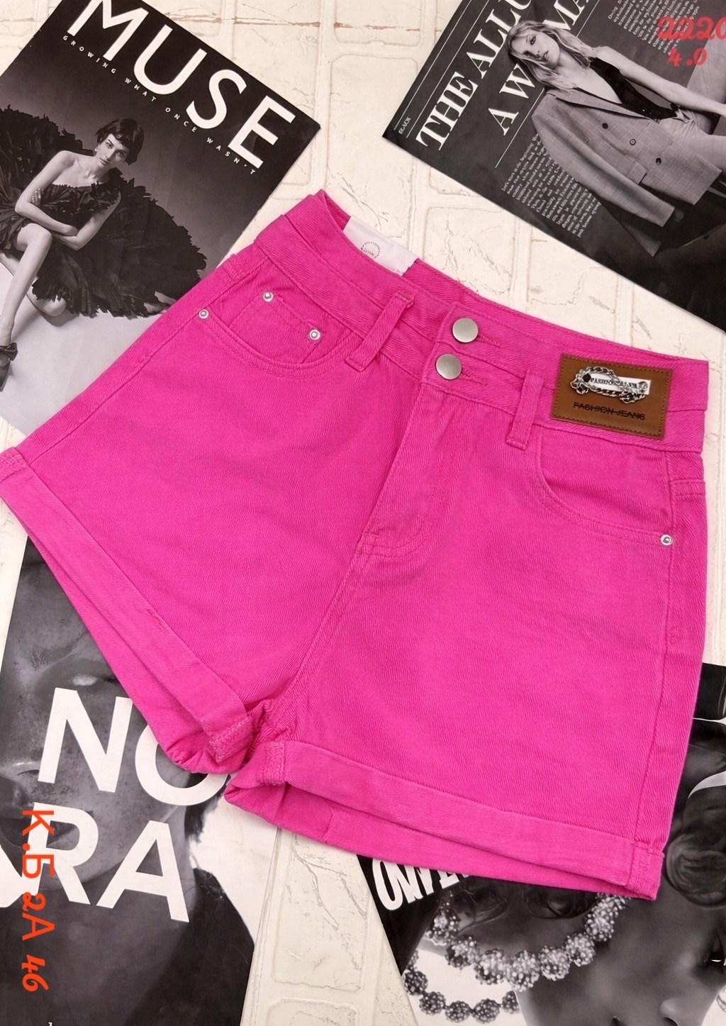 женские джинсы,стильные джинсы,джинсы короткие,голубые джинсы,джинсы штаны