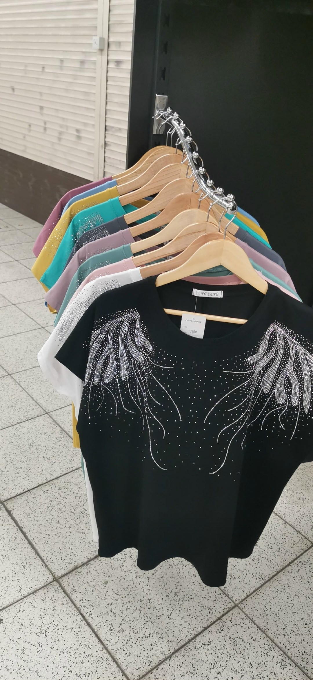 футболки женская,футболка со стразами женская,одежда со стразами,футболка женская розовая,футболка нарядная женская