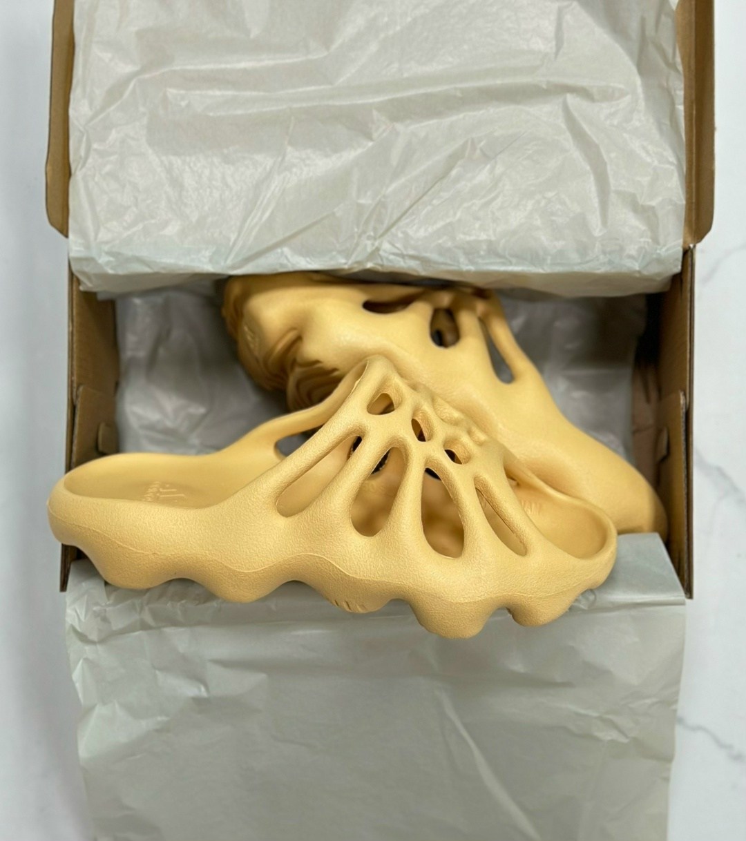 adidas yeezy 450 slide,adidas yeezy slide,adidas yeezy 450,adidas yeezy,yeezy 450