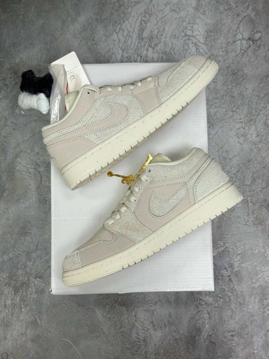 nike air jordan 1 low,nike air jordan 1 low se,кроссовки air jordan 1 low,air jordan 1 low,nike air jordan 1 low se craft