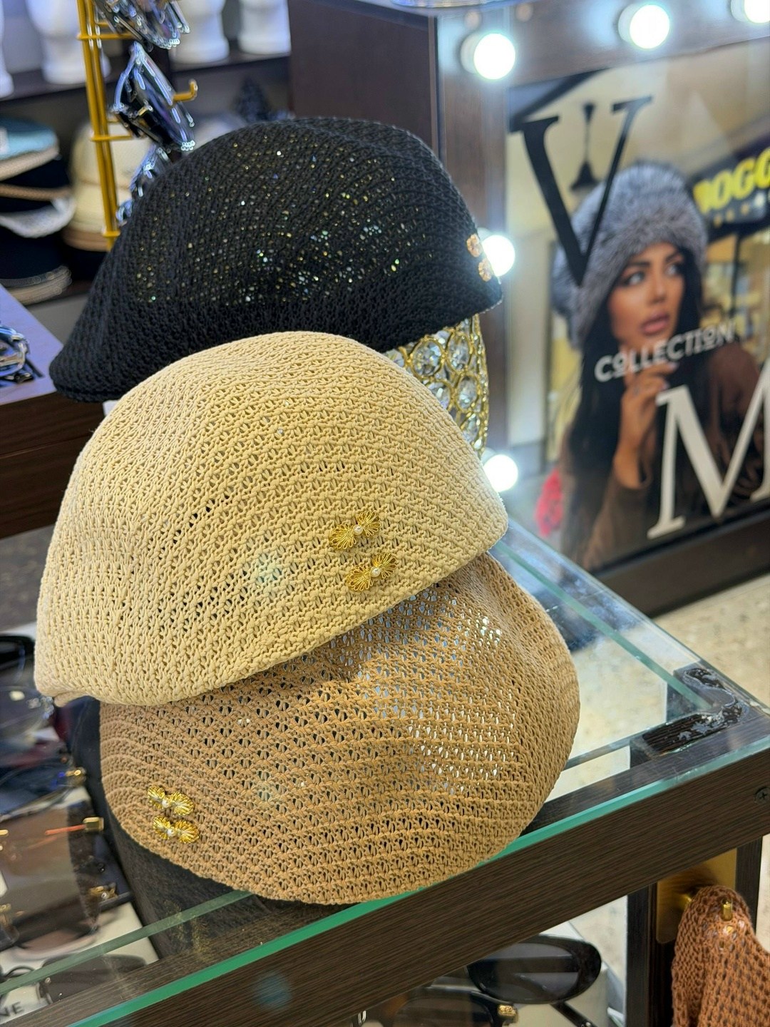 девушка,модная шапка,стильная одежда,женщин,модные головные уборы