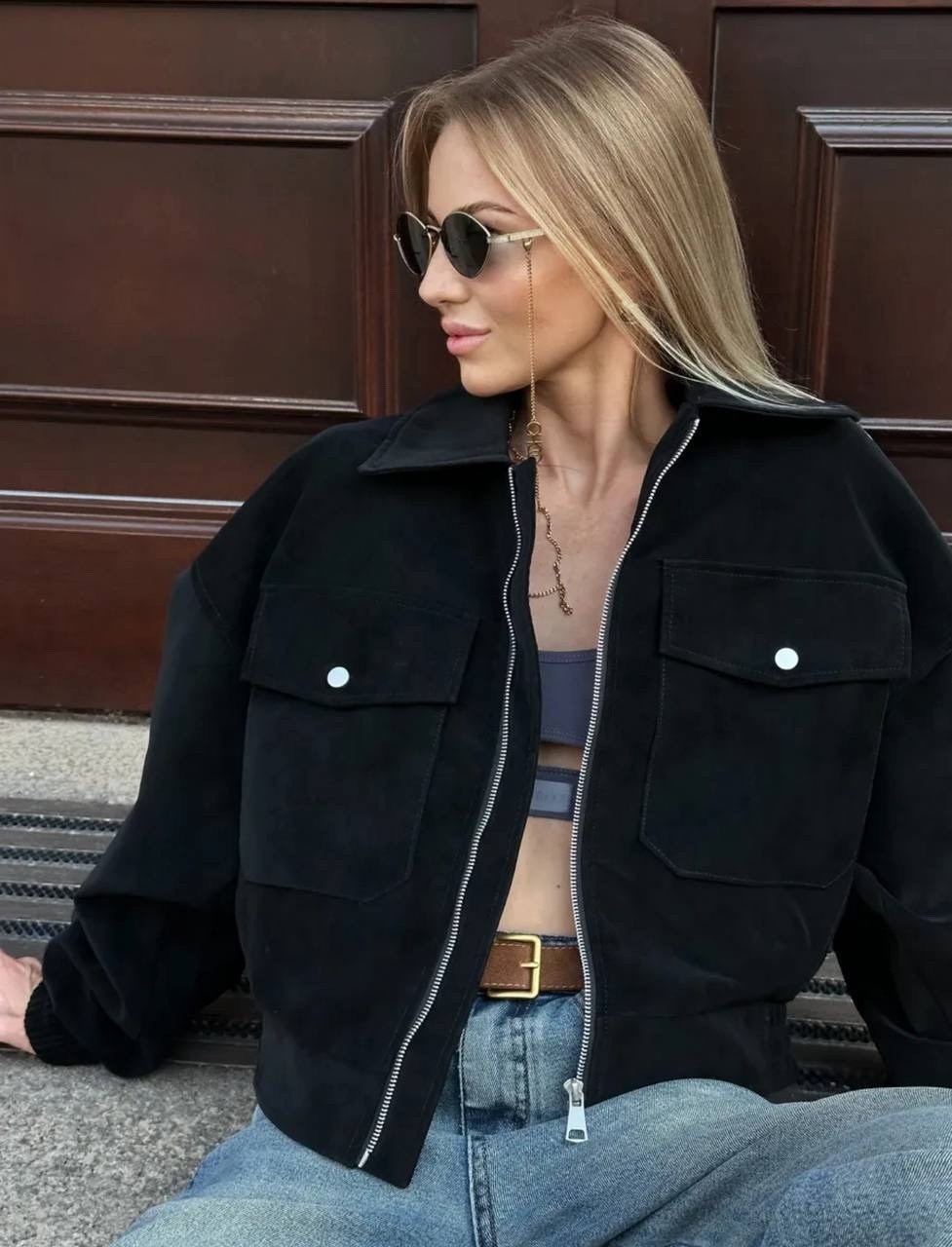 стильная куртка,куртка с карманом,женская куртка бомбер,куртка оверсайз,замшевая куртка