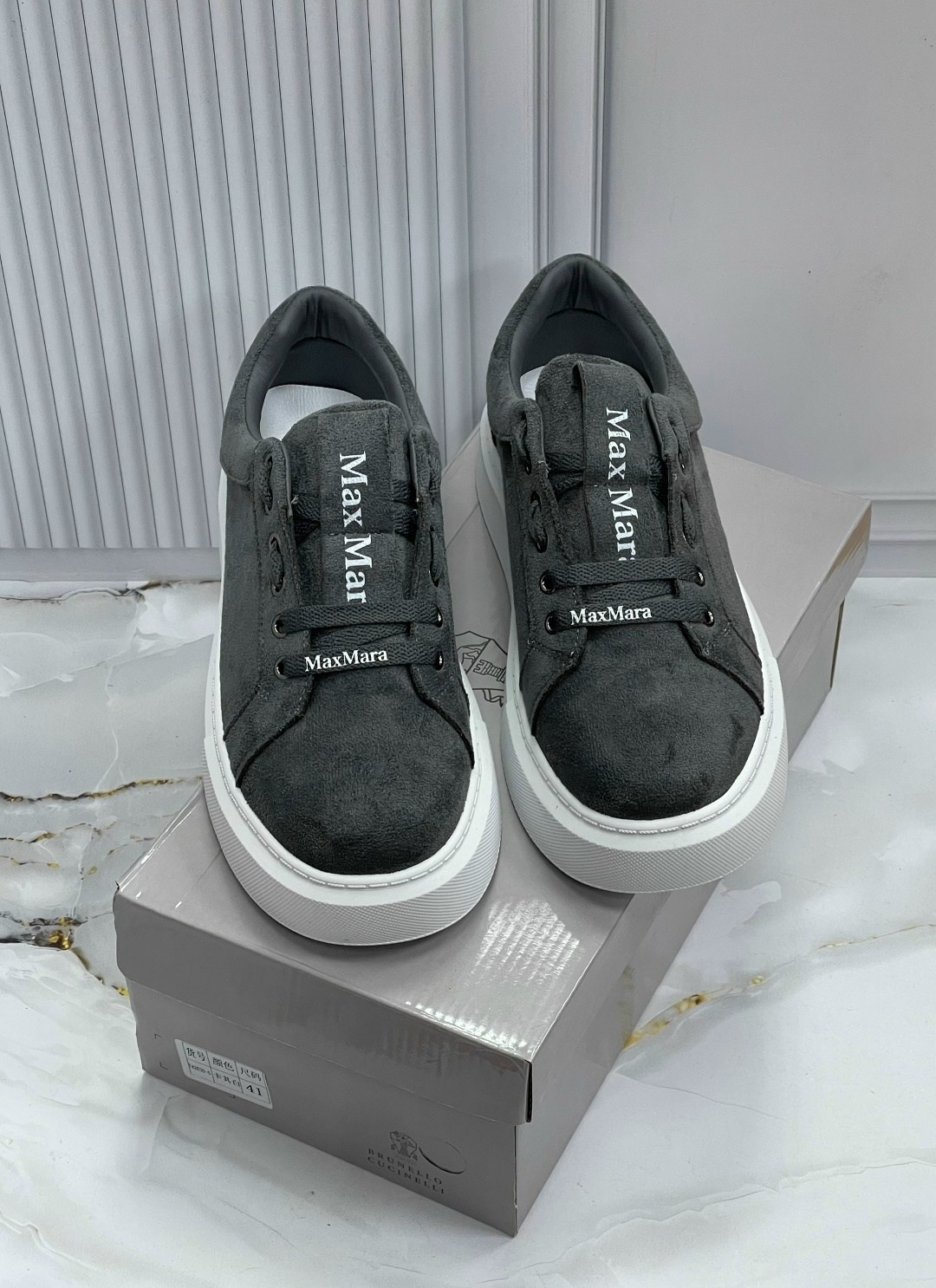 ,серые замшевые кеды,замшевые кеды,женские кроссовки,кеды женски