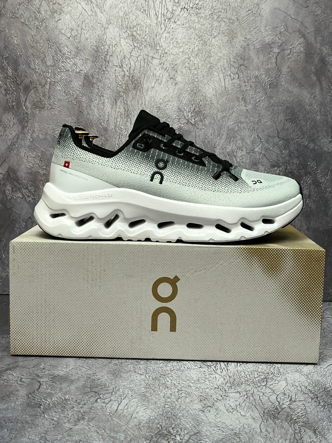 ,кроссовки on cloudtilt черного цвета слоновой кости running, спортивная,кроссовки,кроссовки повседневные