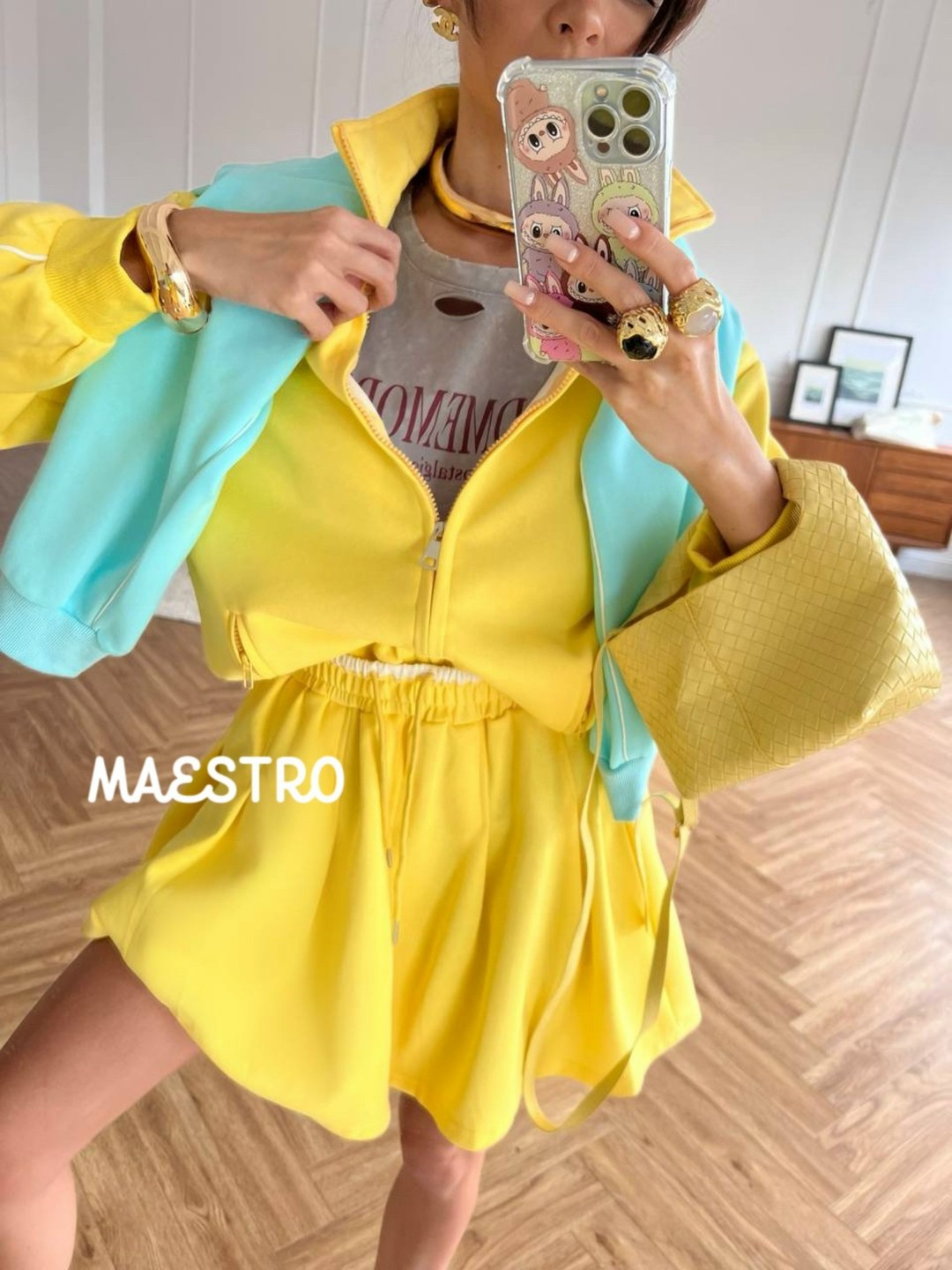 стильные костюмы,летний костюм яркий,костюм свитшот,летние костюмы,женские костюмы