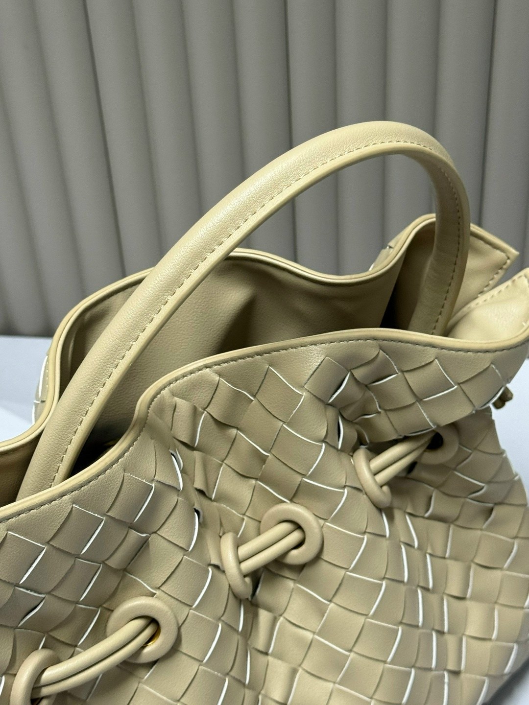 bottega veneta сумка,bottega veneta сумки женские,плетеная сумка,модная сумка,сумка