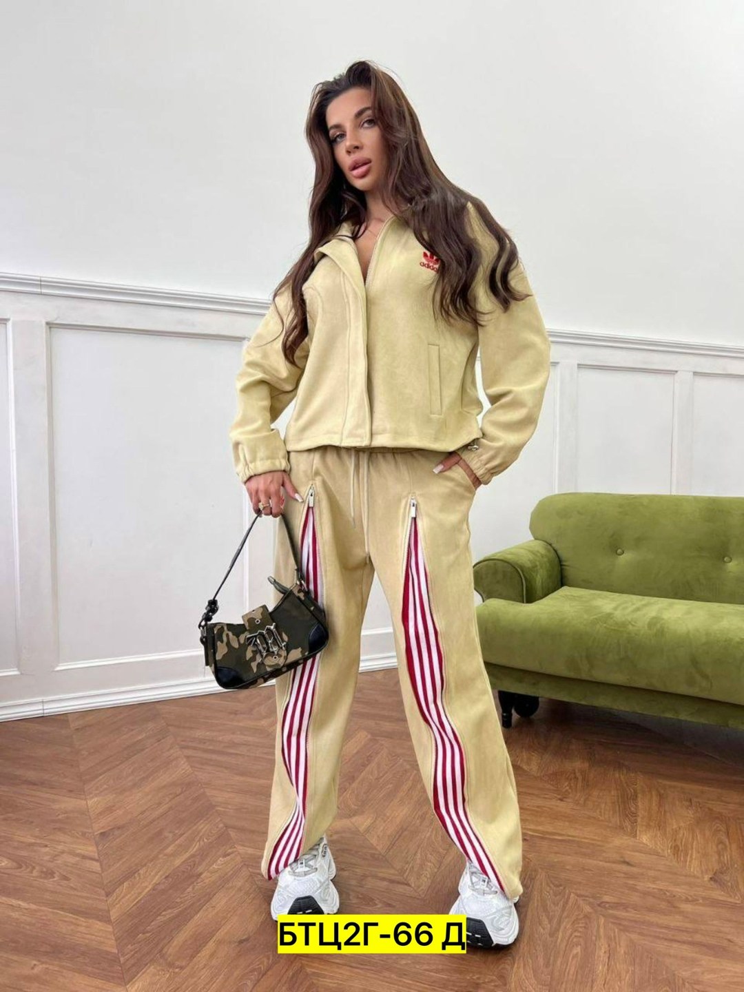 спортивные костюм,костюм женский,спортивный костюм женский,костюм с лампасами,классный костюм