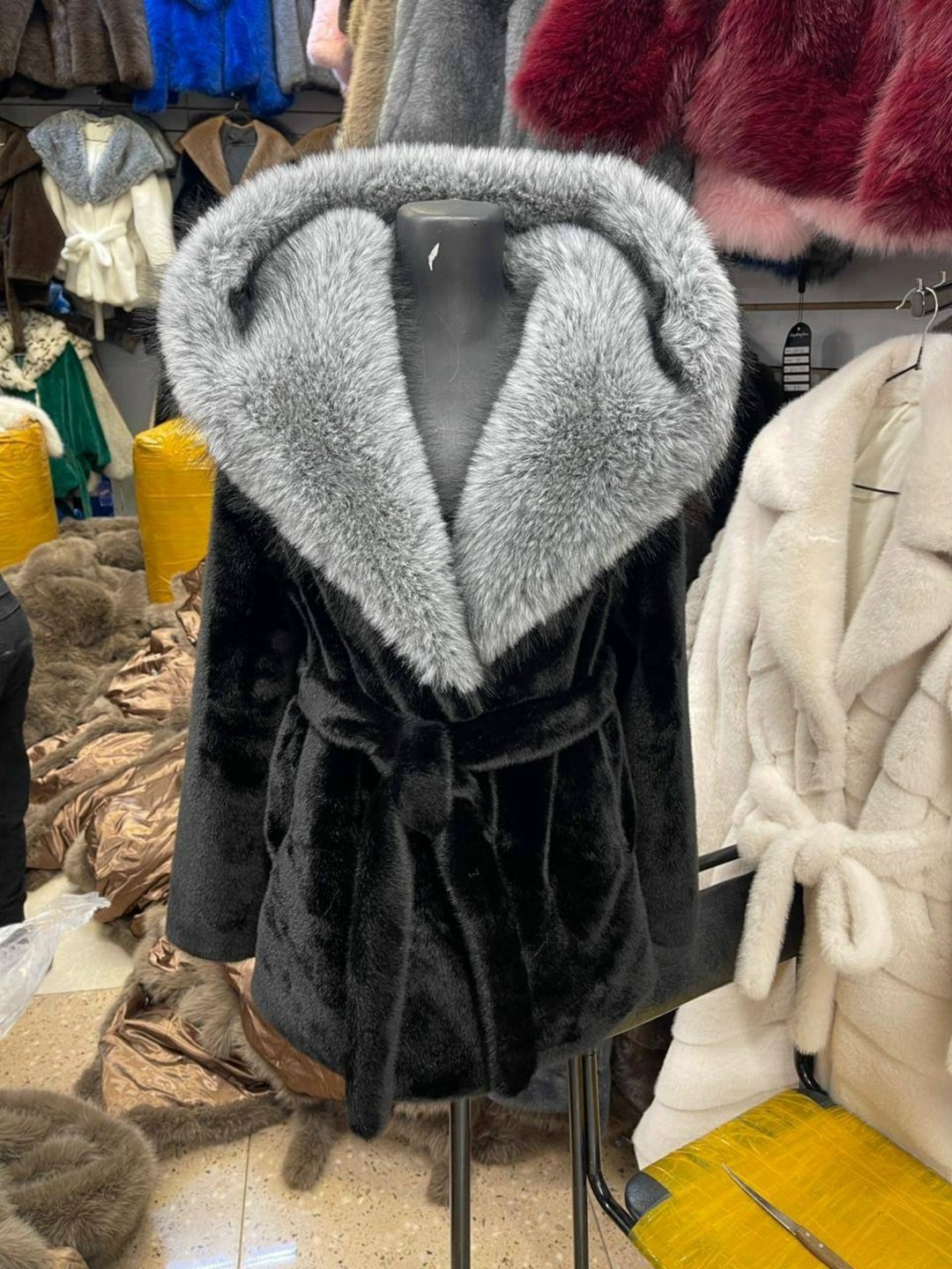 мутоновые шубы,шуба из мутона,женская шуба,норковая шуба,шубка