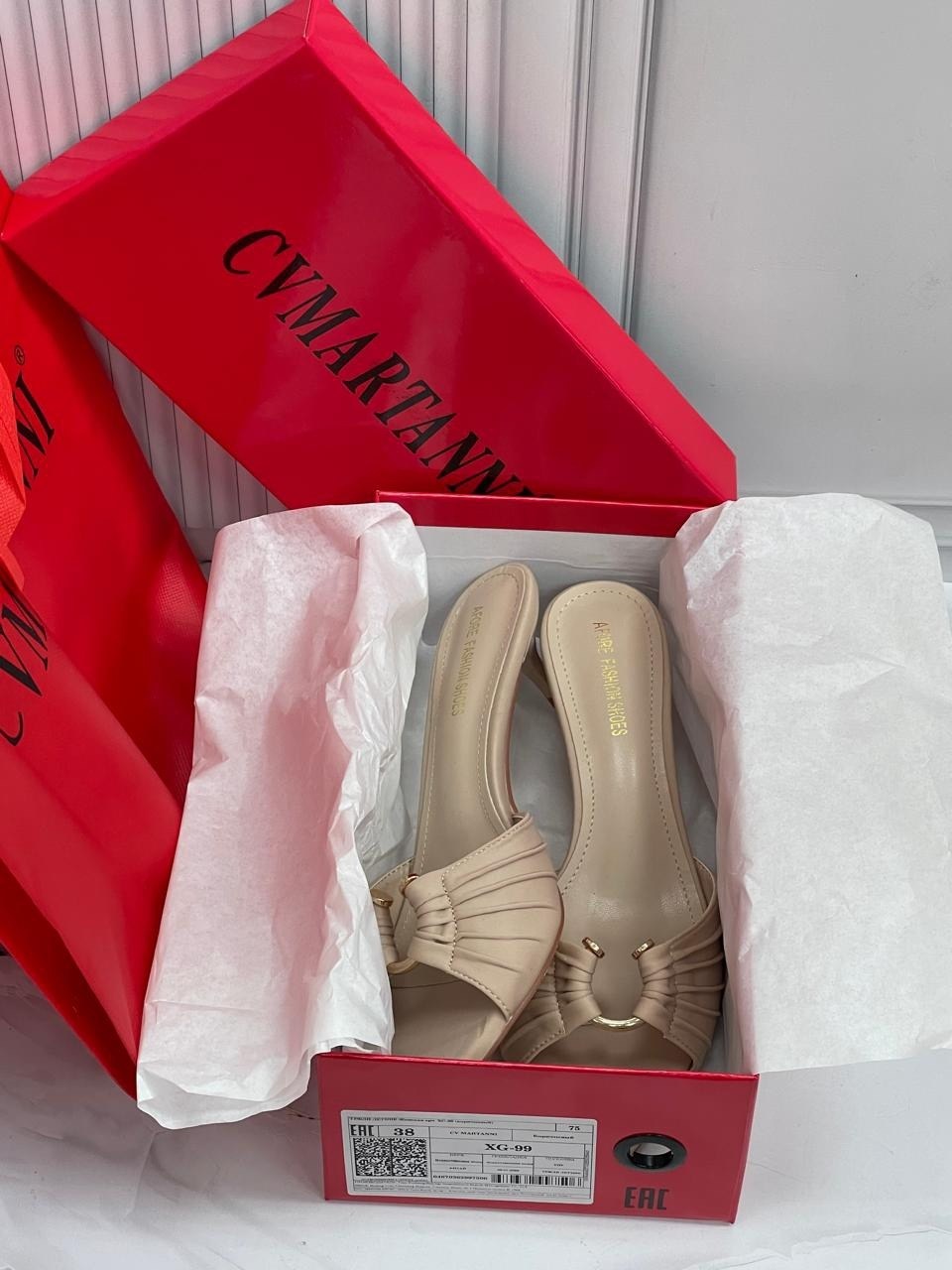 ,мюли женские,мюли на каблуке,туфли yves saint laurent,туфли saint laurent