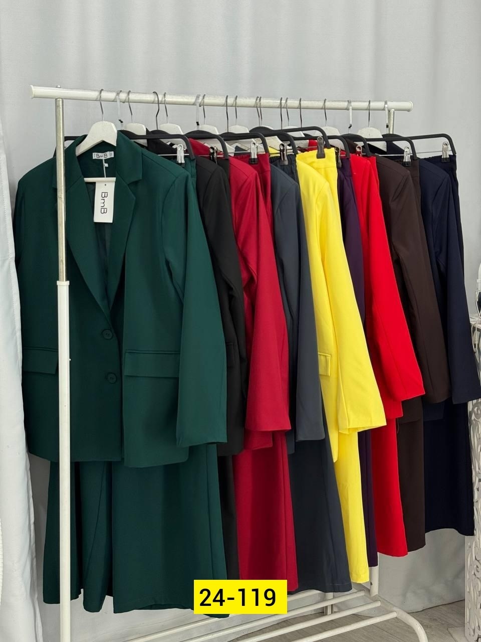 костюм женский брючный,женский костюм двойка,женские костюмы больших размеров,малиновый костюм женский брючный,женские костюмы