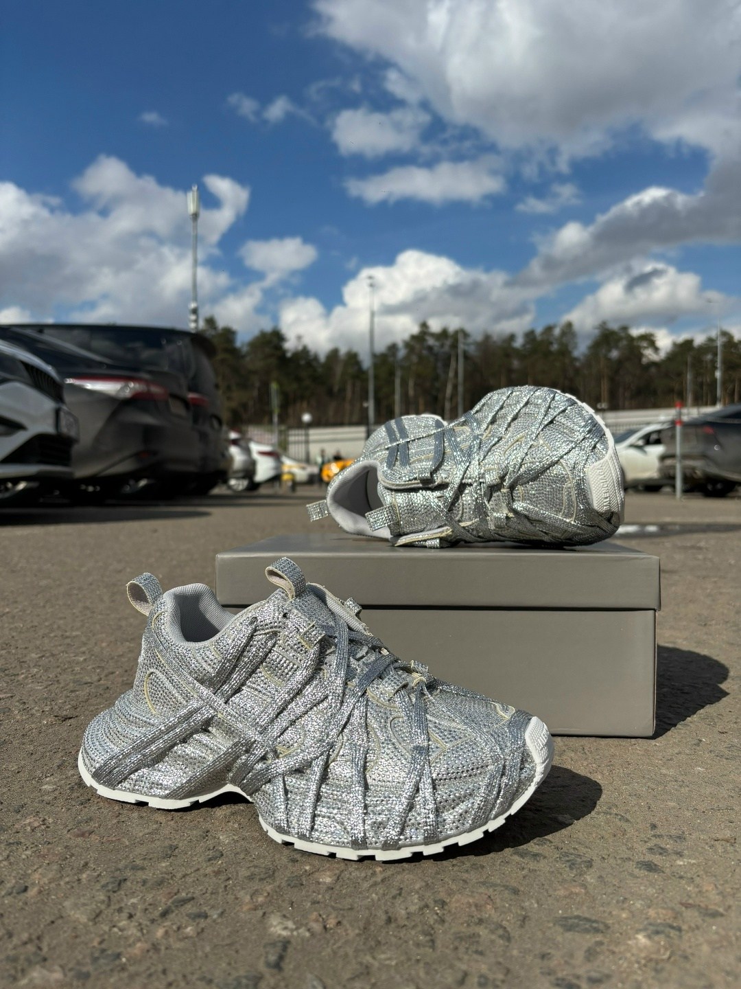 кроссовки женские balenciaga,женские кроссовки,кроссовки модные,блестящие кроссовки,кроссовки balenciaga