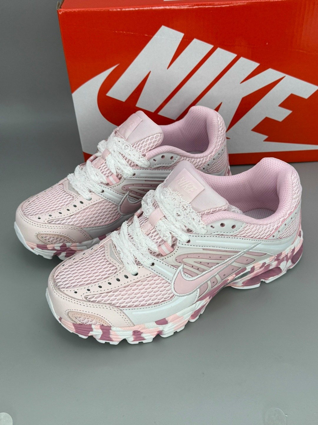 кроссовки nike,кроссовки женские nike,женские кроссовки,кроссовки nike zoom vomero 5,кроссовки nike initiator розовые