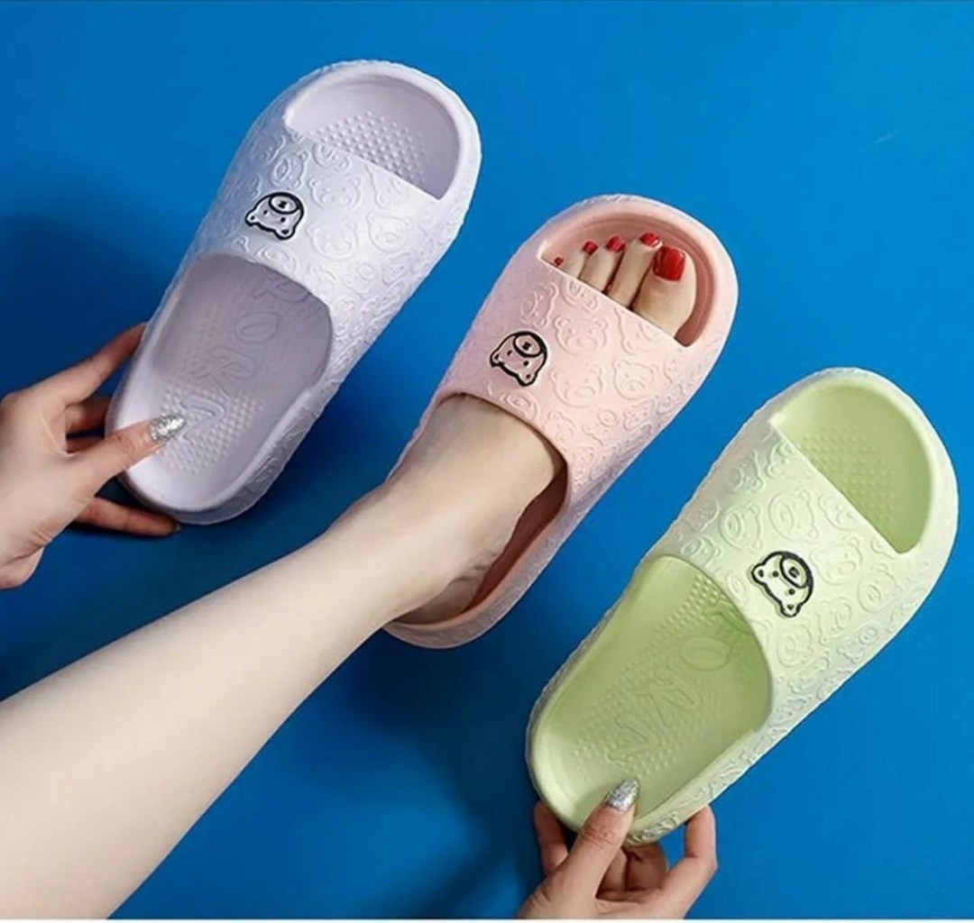 шлепанцы женские,тапочки летние,сланцы женские,модные тапочки,шлепанцы мужские