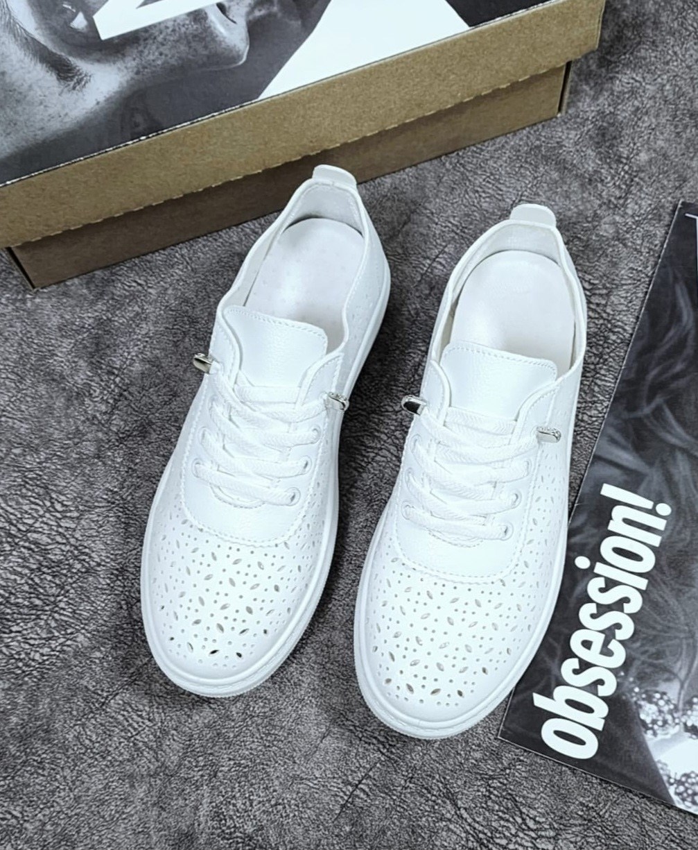 ,кроссовки женские с перфорацией,кеды с перфорацией,кеды женские,кеды женски