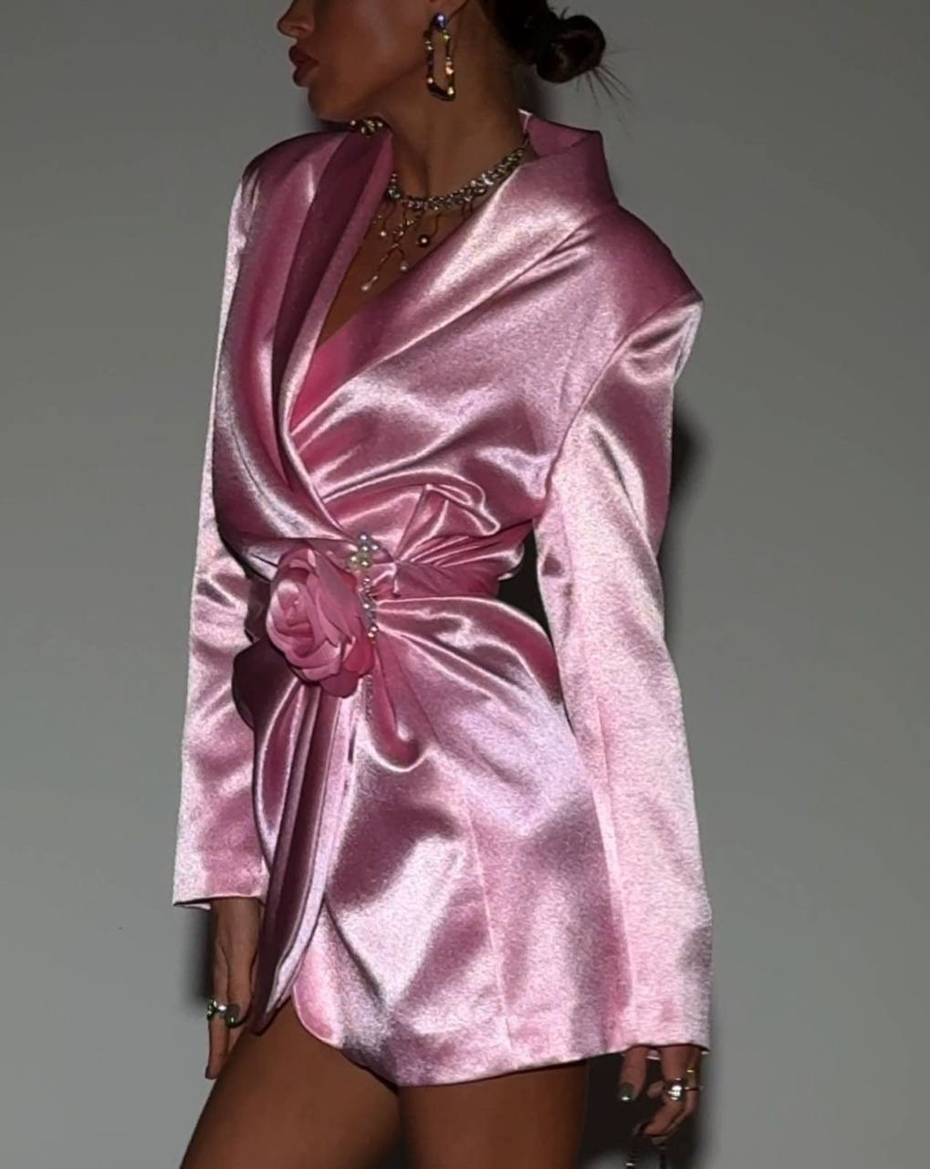 платья атласные,атласное мини платье,розовый наряд,платья,платье шикарное