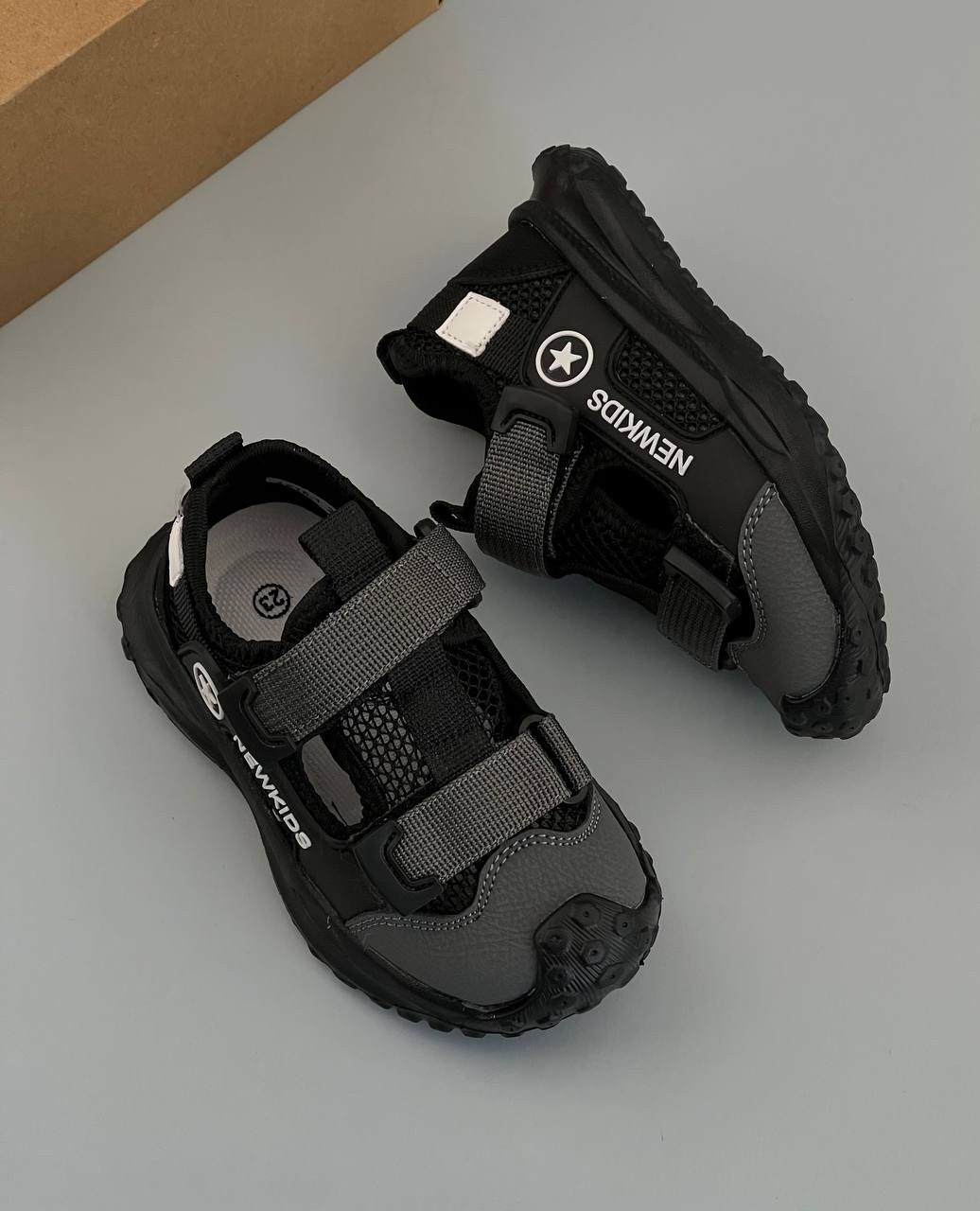 детские сандалии,кроссовки детские,детская ,босоножки детские,сандалии для девочек