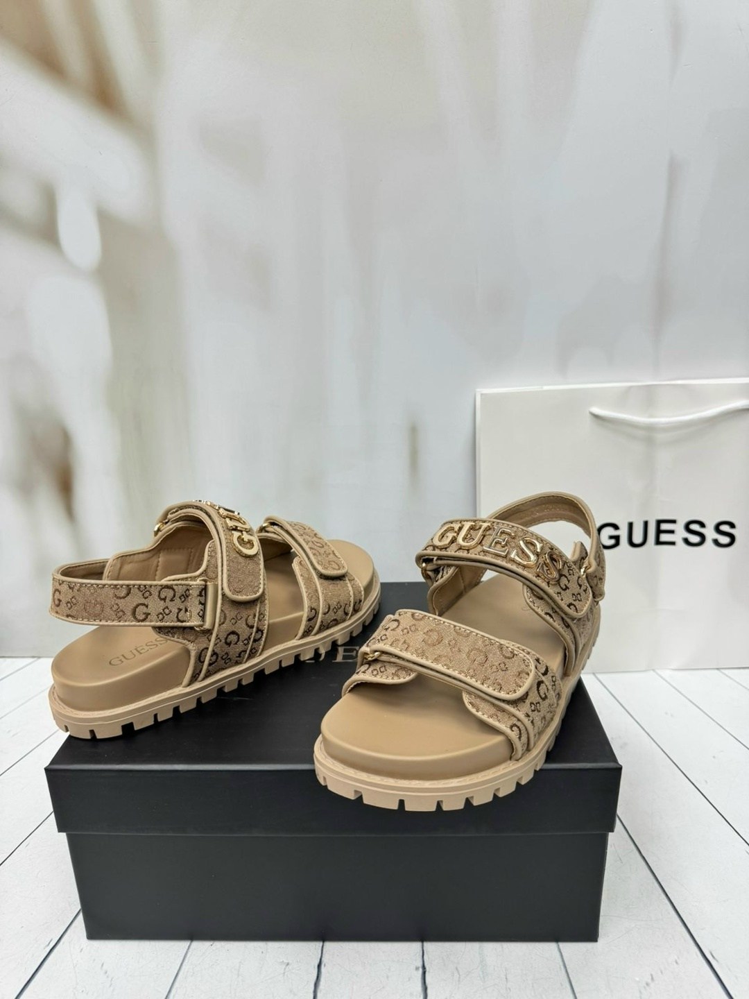 сандалии guess,сандалии guess сандалии,босоножки guess,сандали guess fl6fbsfal03 бежевый,,сандалии guess fabelis