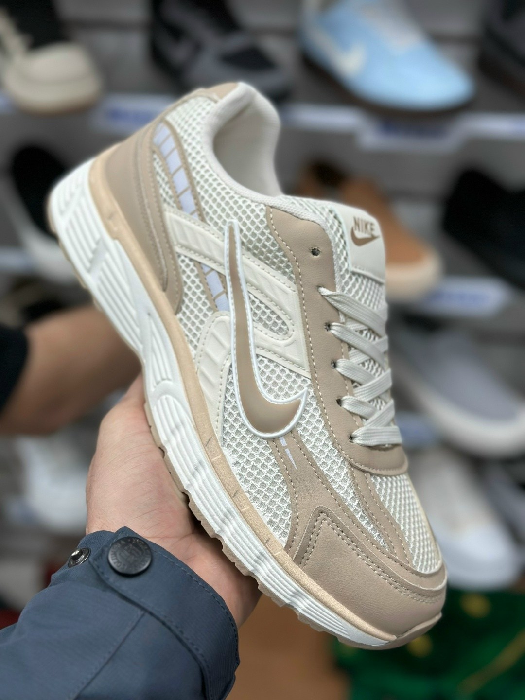 кроссовки nike initiator,кроссовки nike,кроссовки,мужские беговые кроссовки initiator от finish line nike бежевый,