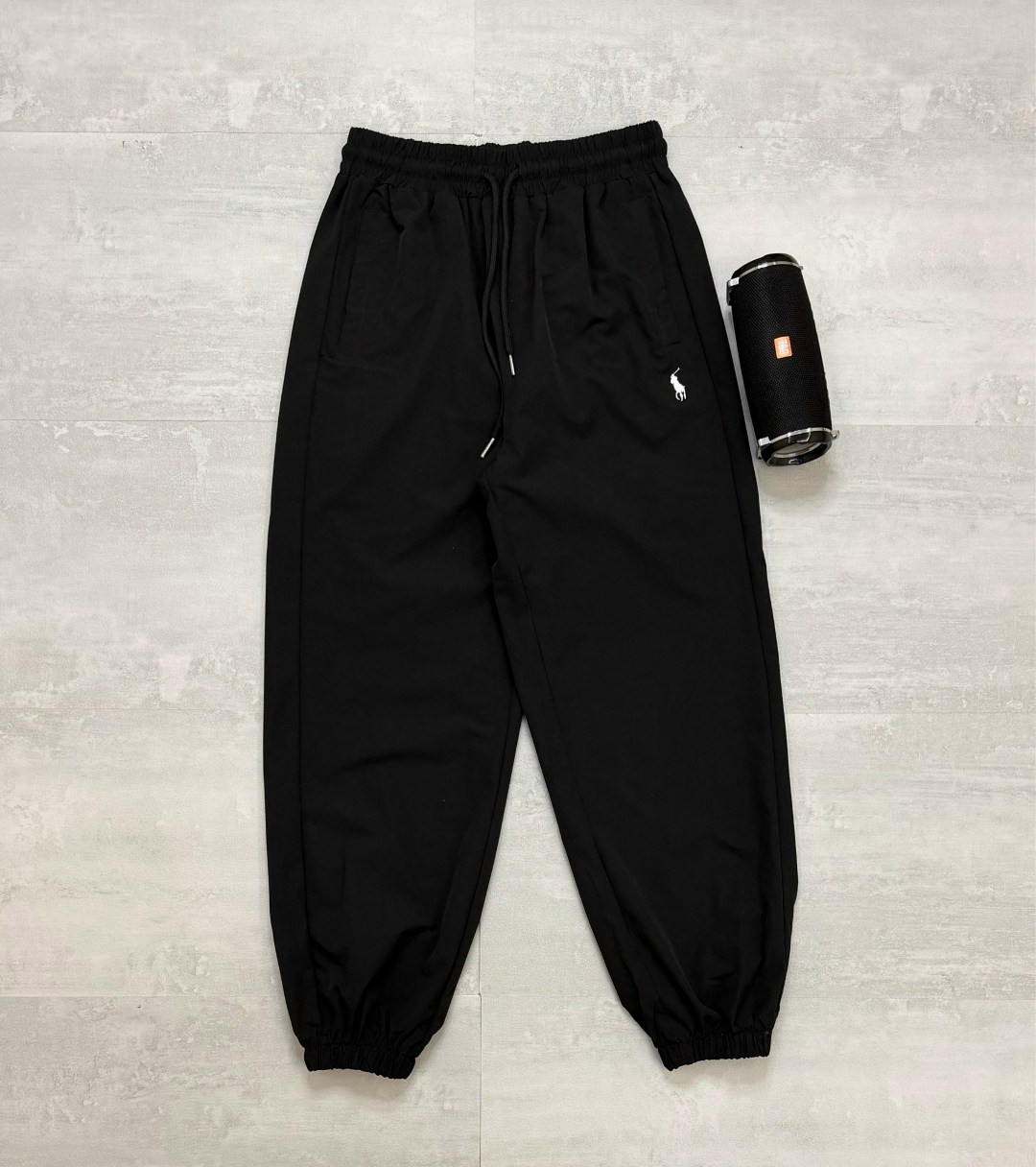 брюки джоггеры,спортивные брюки,джоггеры широкие,бежевые брюки,спортивные джоггеры