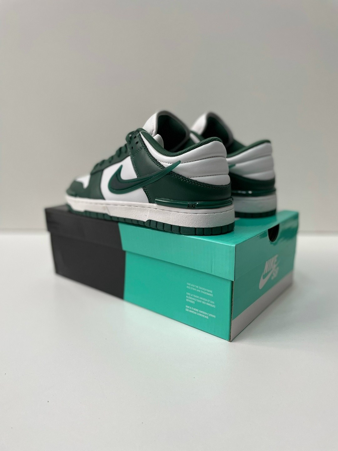 кроссовки,кроссовки nike dunk low gs 'michigan state' белый дубль,кроссовки nike sb dunk low,nike dunk low green,nike dunk low