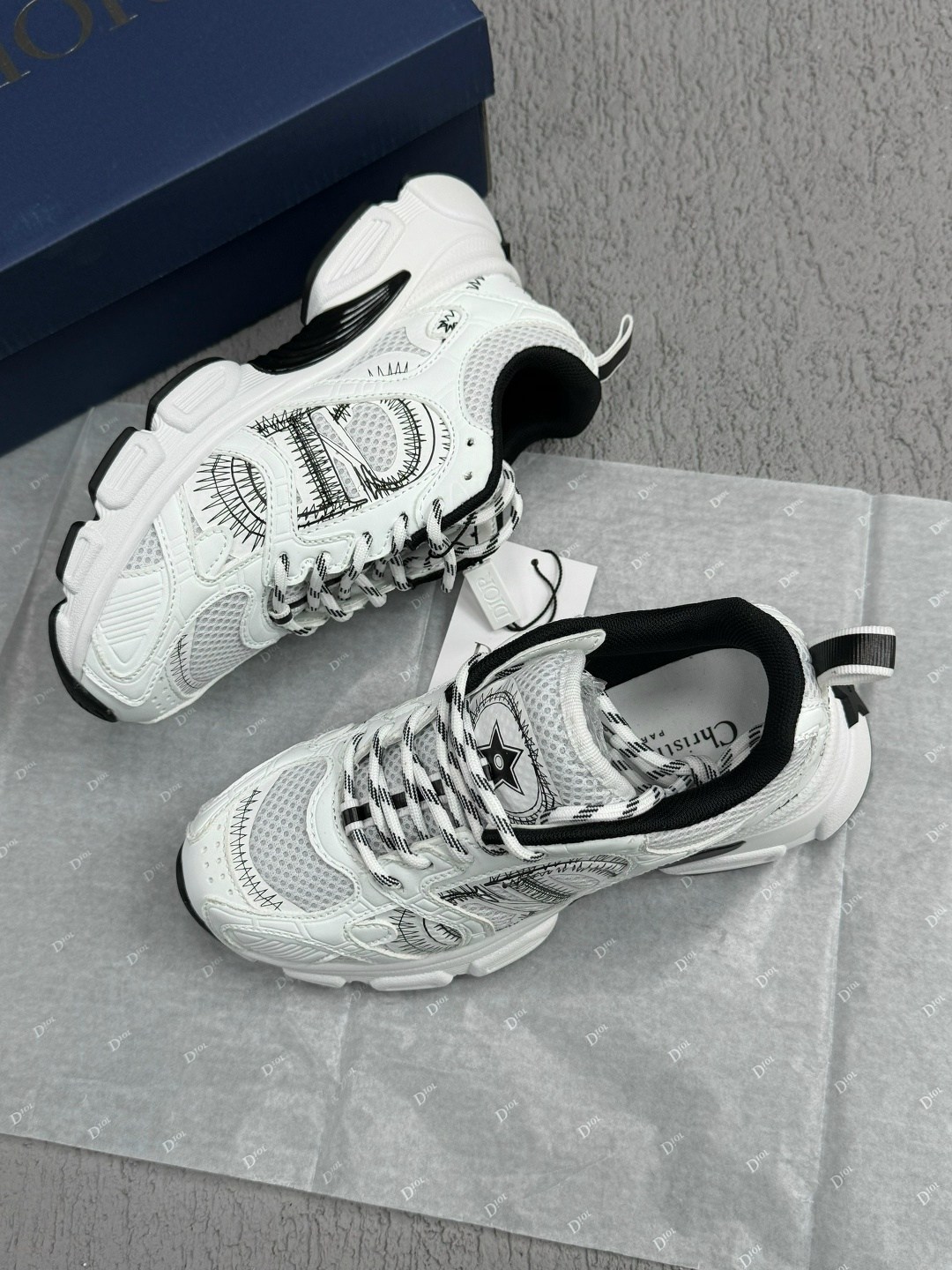 кроссовки dior,кроссовки,кроссовки брендовые,кроссовки christian dior,женские кроссовки