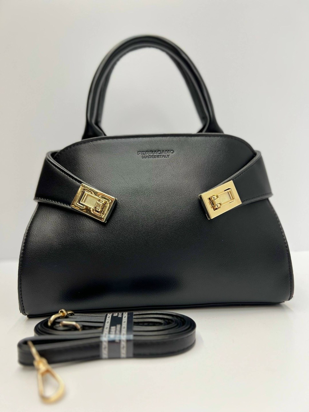 сумка,женская сумка,сумка ferragamo,бежевая сумка,сумка фенди оригинал