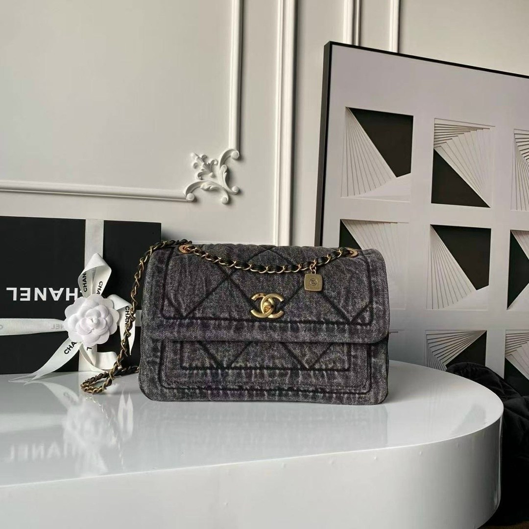 сумка chanel,женская сумка chanel,джинсовая сумка шанель,сумка шанель,chanel classic flap bag