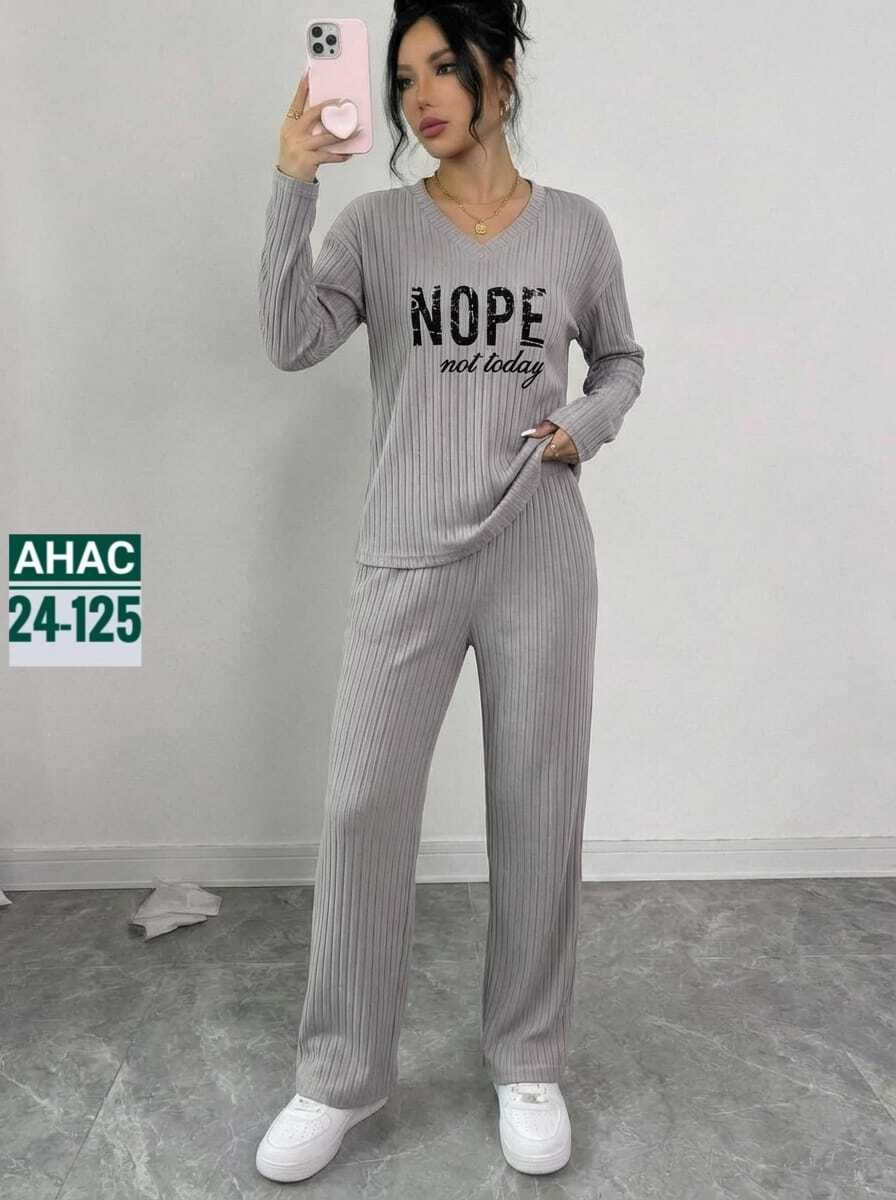 женский костюм двойка лапша,костюм лапша брючный двойка трикотажный dia mond,костюм двойка лапша,стильные костюмы,костюм с брюками