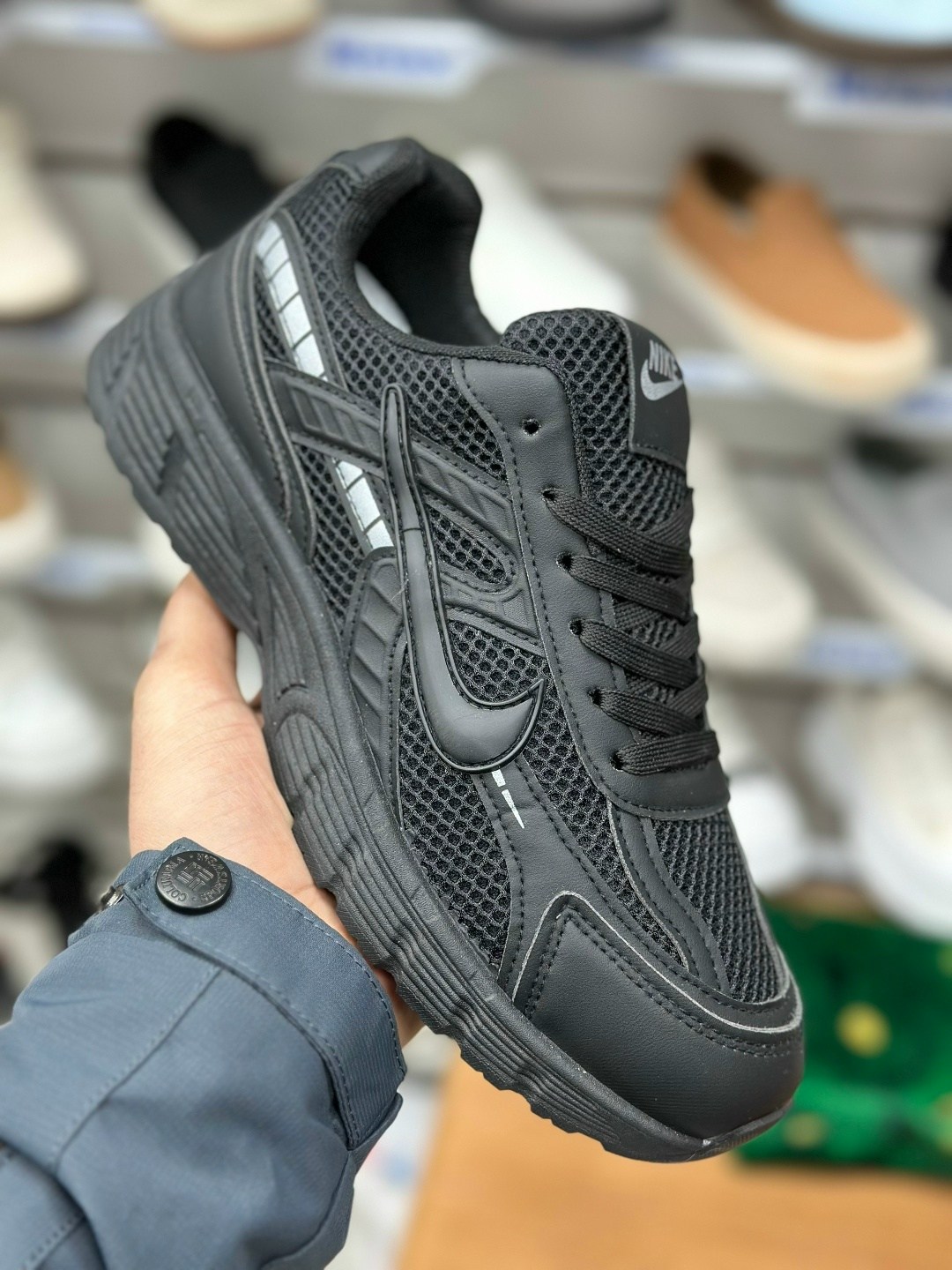 кроссовки nike initiator,кроссовки nike,кроссовки,мужские беговые кроссовки initiator от finish line nike бежевый,