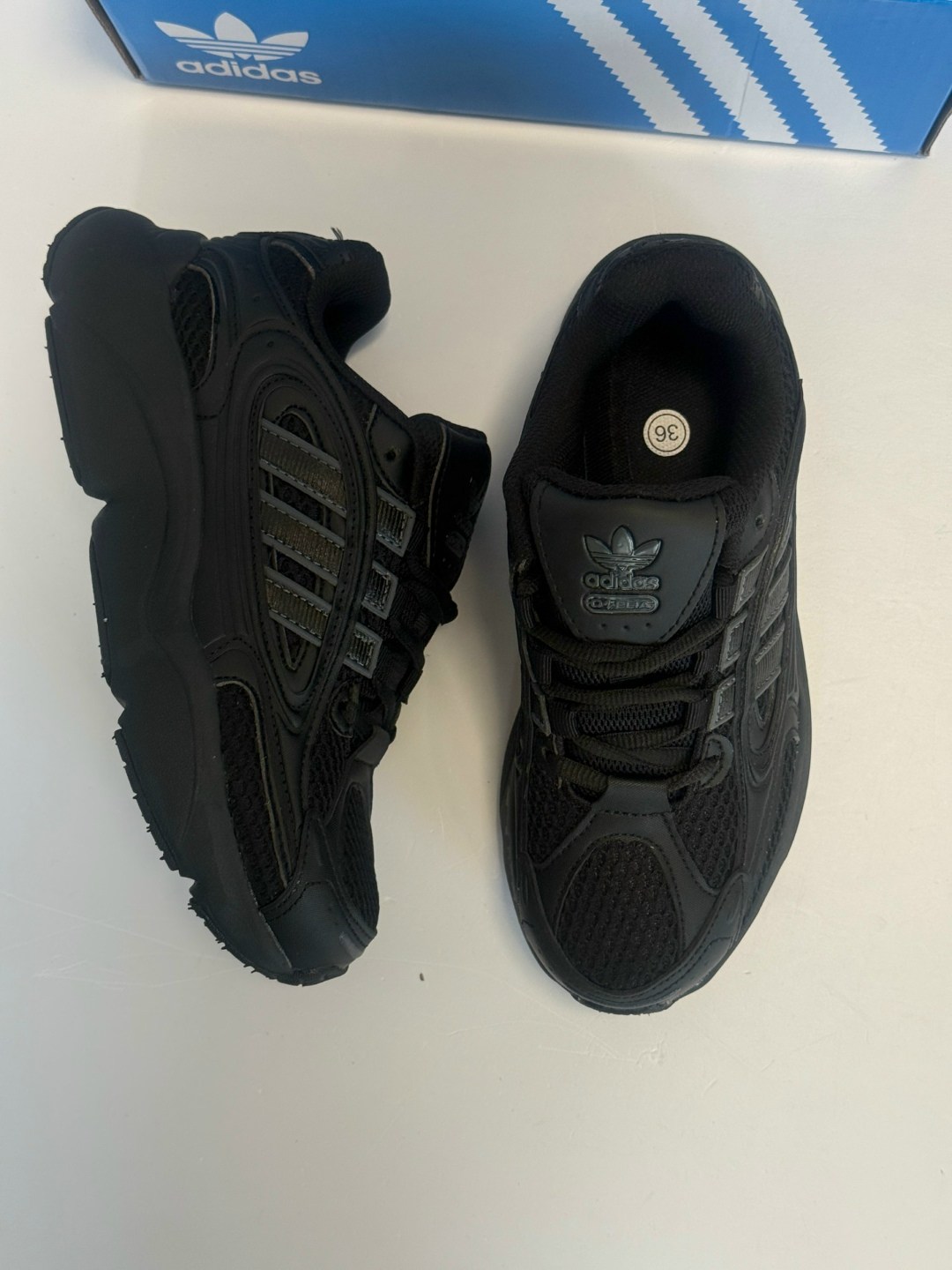 кроссовки adidas,кроссовки мужские adidas,кроссовки adidas originals,кроссовки adidas ozmillen,кроссовки