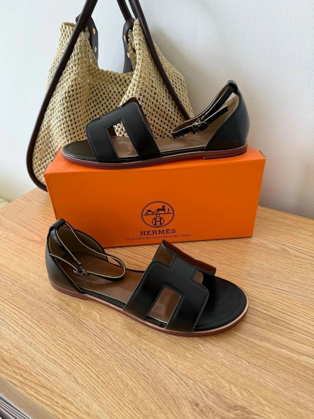 босоножки hermes,сандалии hermes santorini оригинал,сандалии hermes,сандалии эрмес сандали,босоножки hermes женские